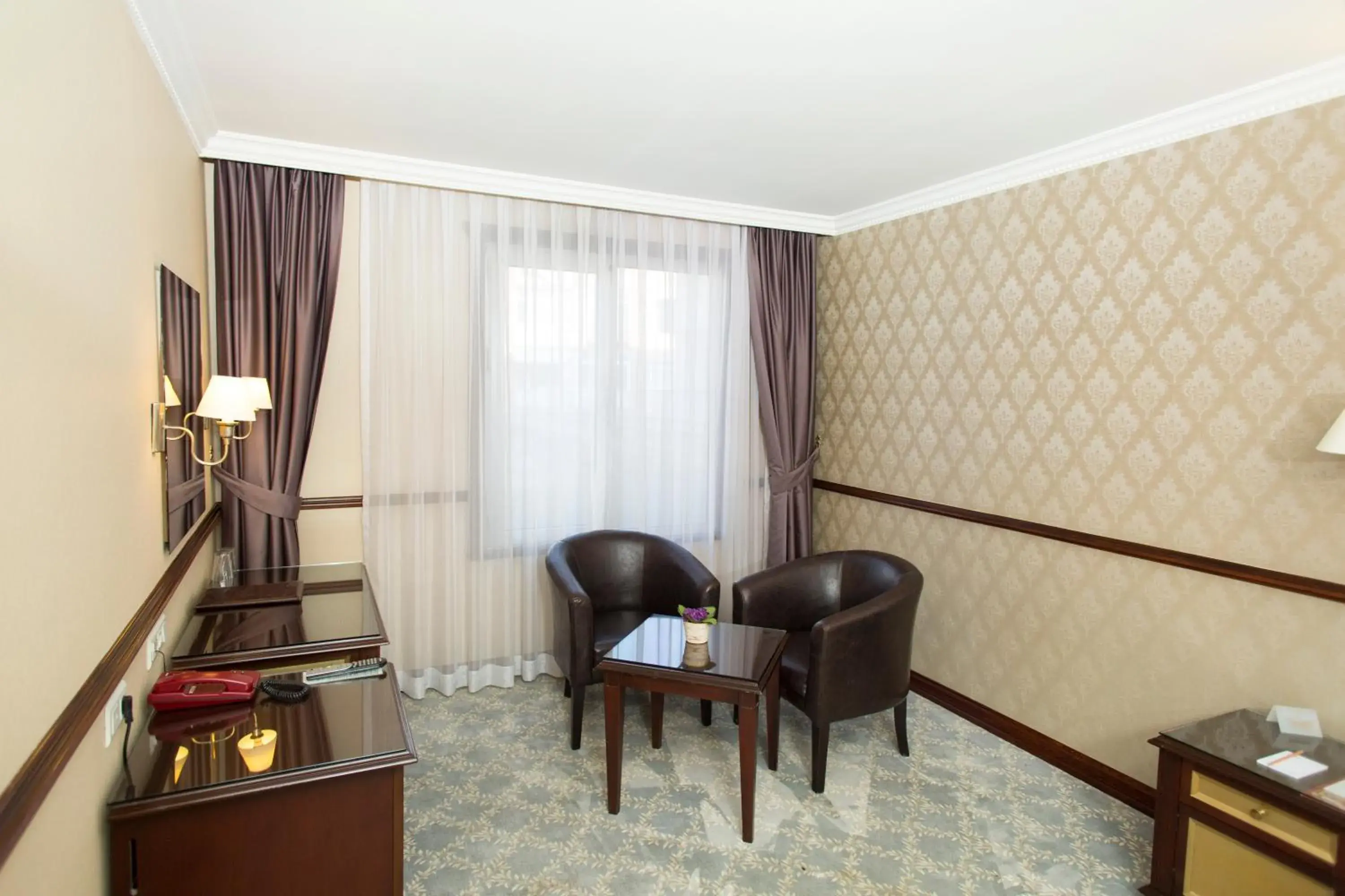 Living room, Seating Area in Topkapi Inter Istanbul Hotel