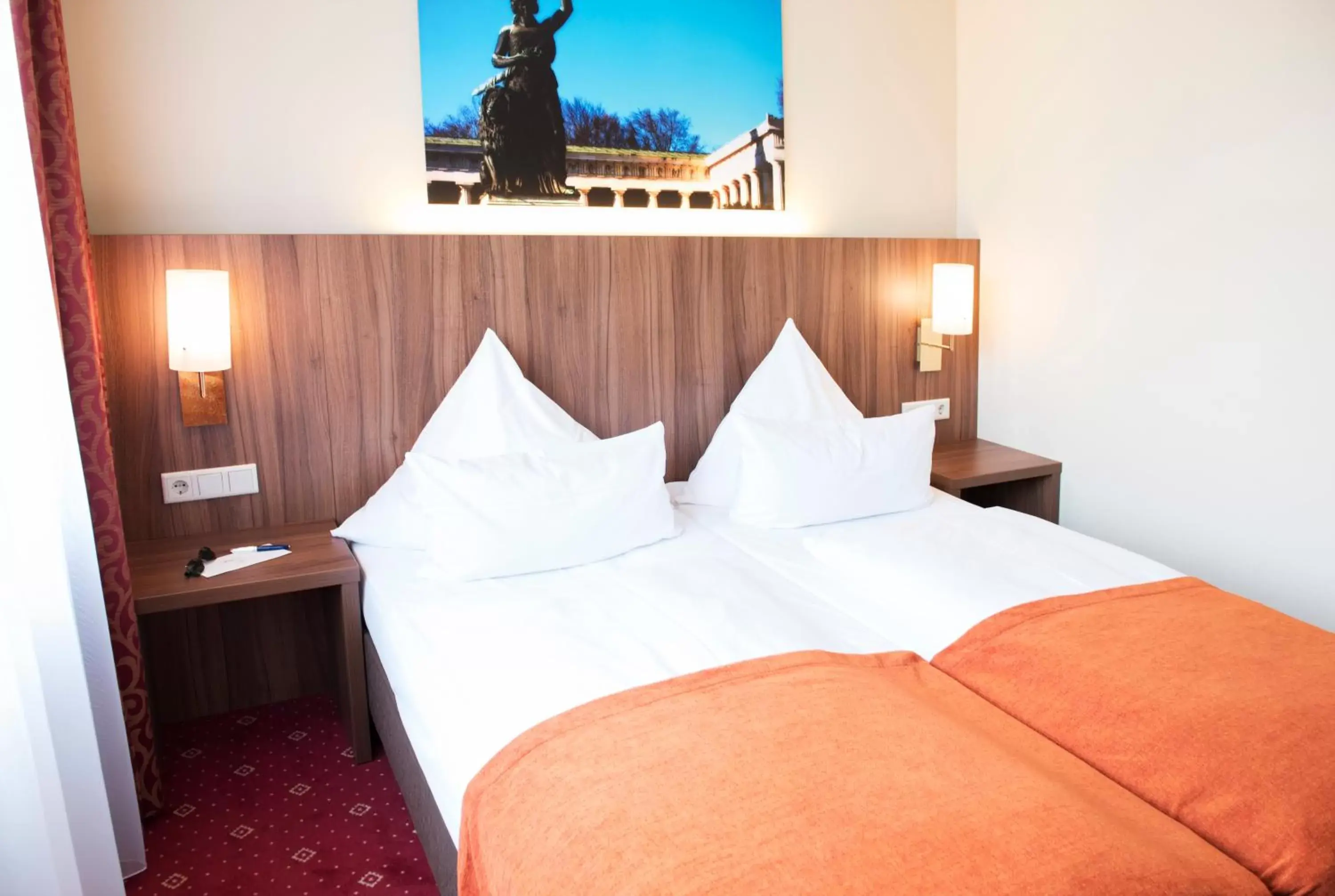 Small Double Room with Air Conditioning in Hotel Schlicker