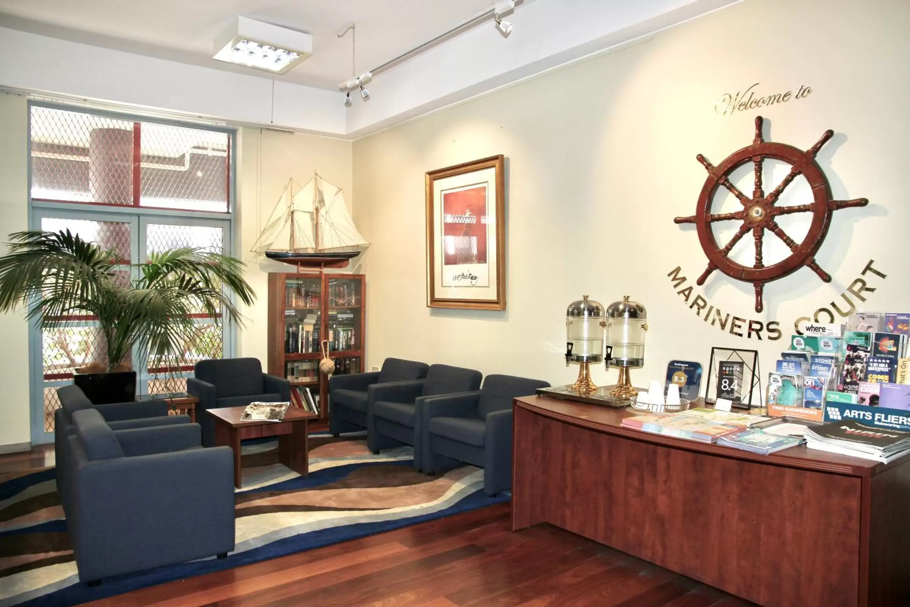 Lobby or reception in Mariners Court Hotel Sydney Lobby or reception in Mariners Court Hotel Sydney