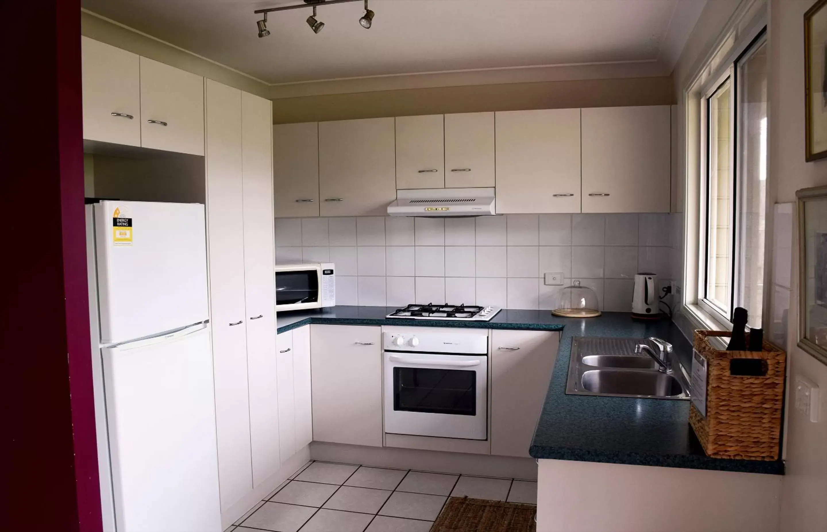 Kitchen or kitchenette, Kitchen/Kitchenette in Borrodell Vineyard