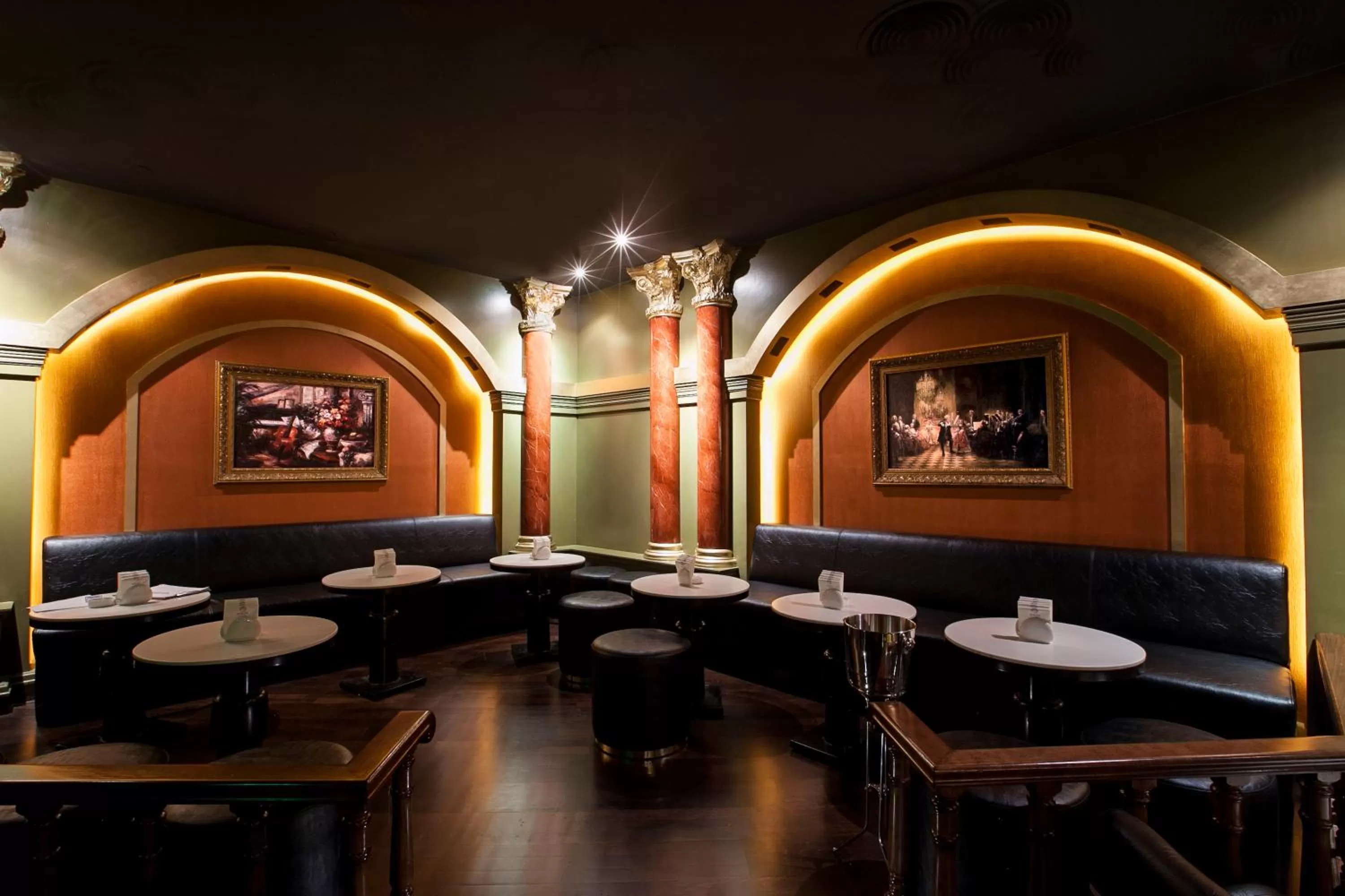 Nightclub / DJ in Al Sarab Hotel