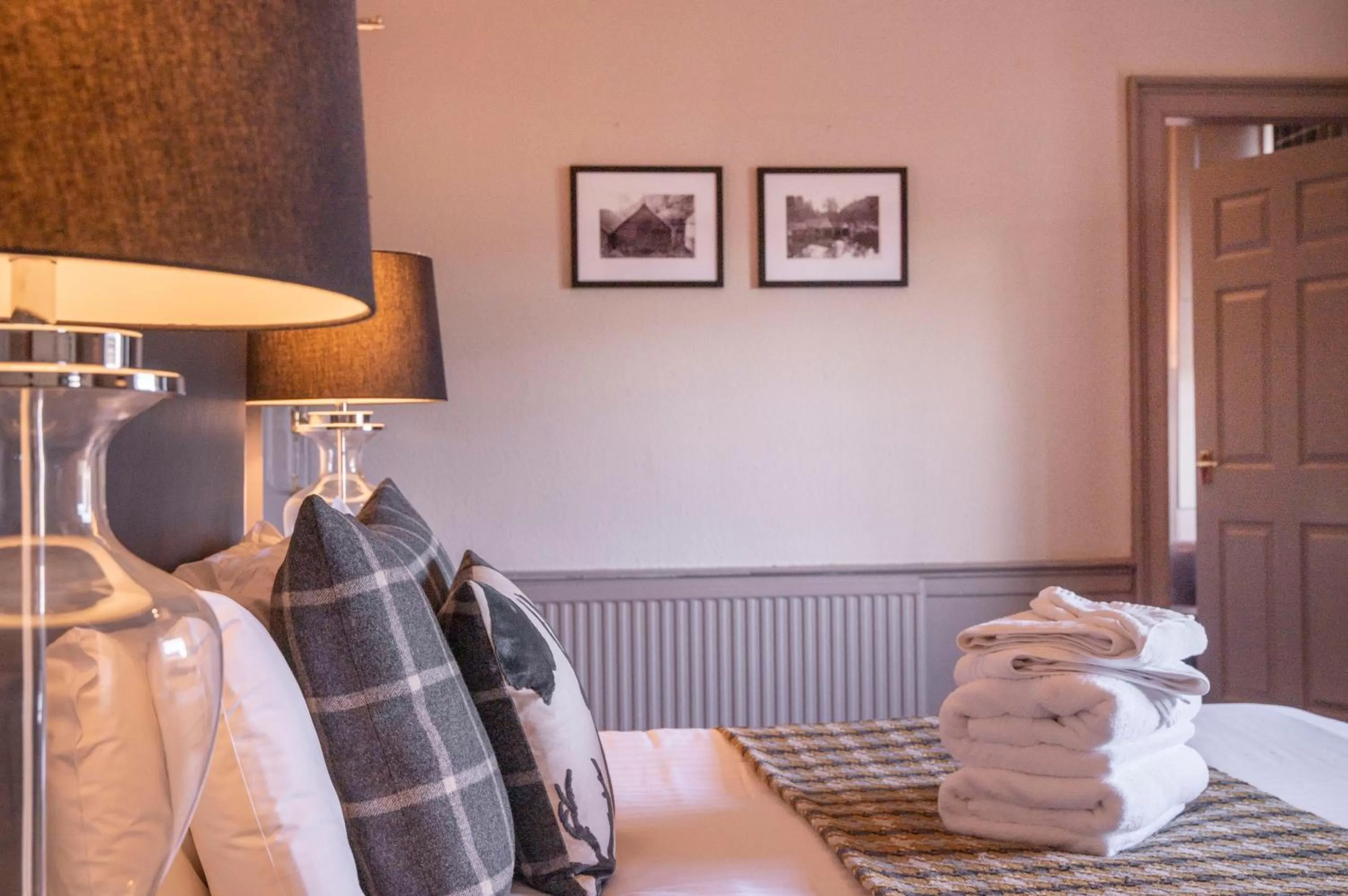 Bedroom, Bed in The Allan Park