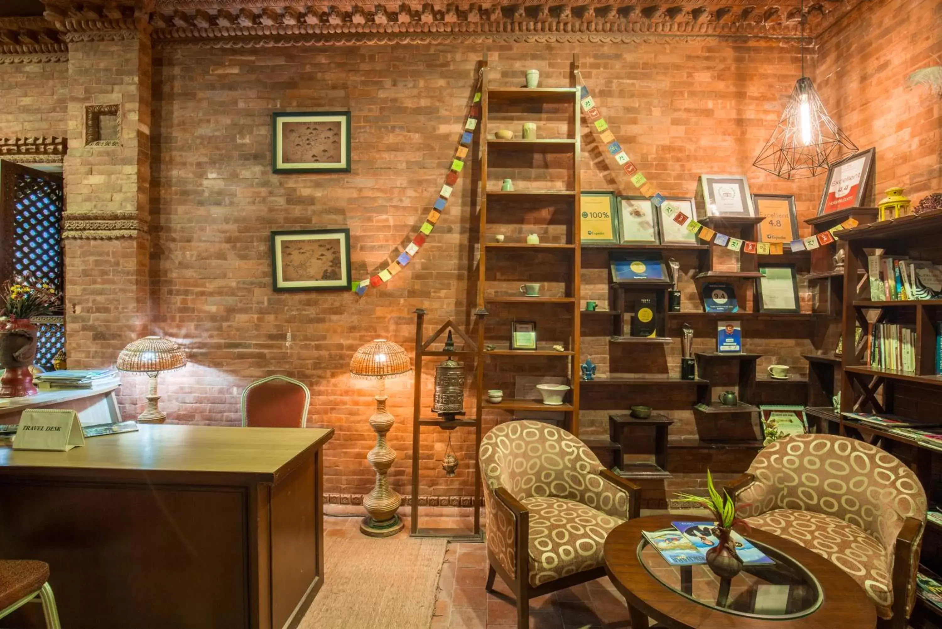 Library in Dahlia Boutique Hotel