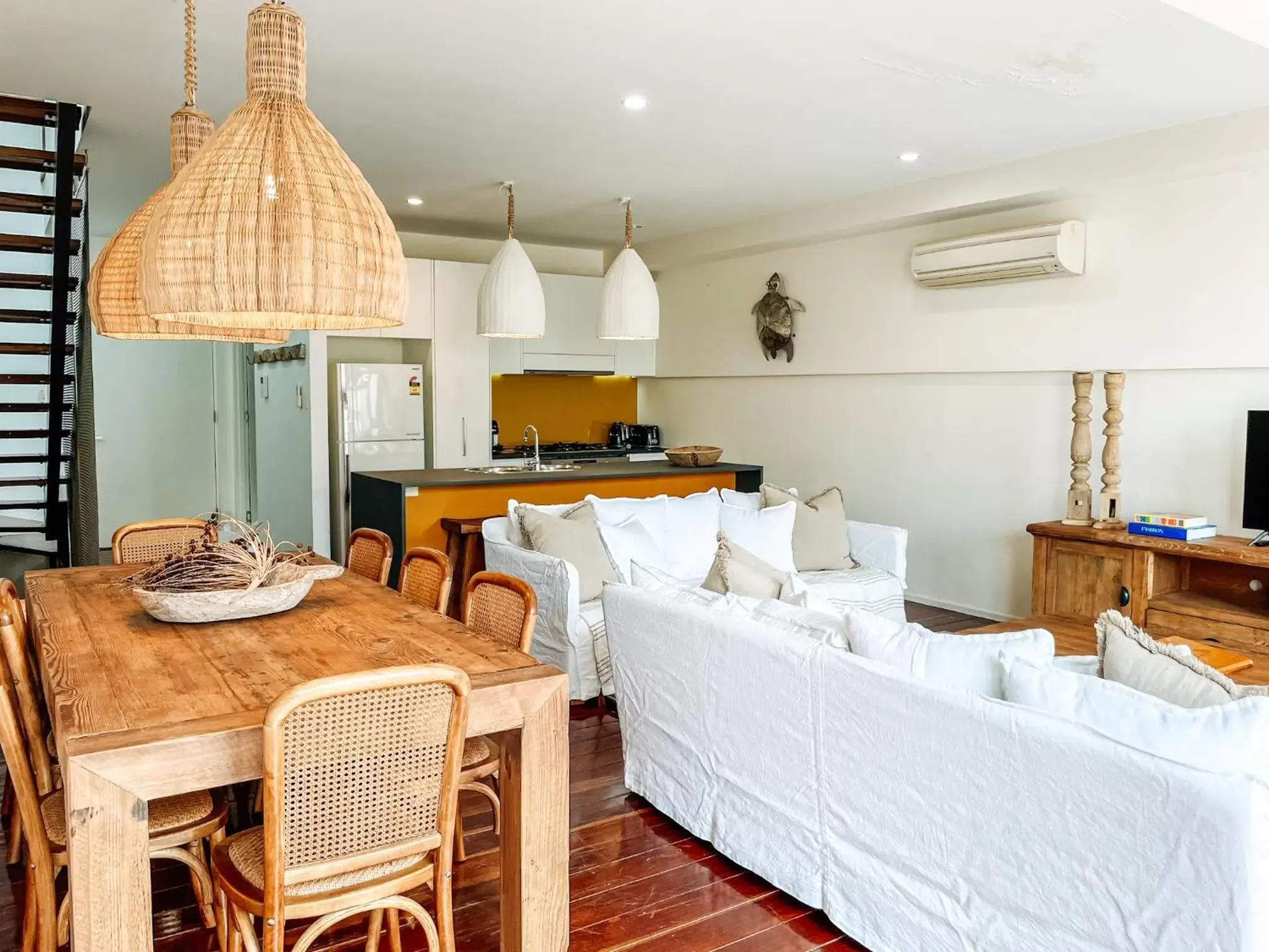 Kitchen or kitchenette, Dining Area in Byron Butter Factory Apartments