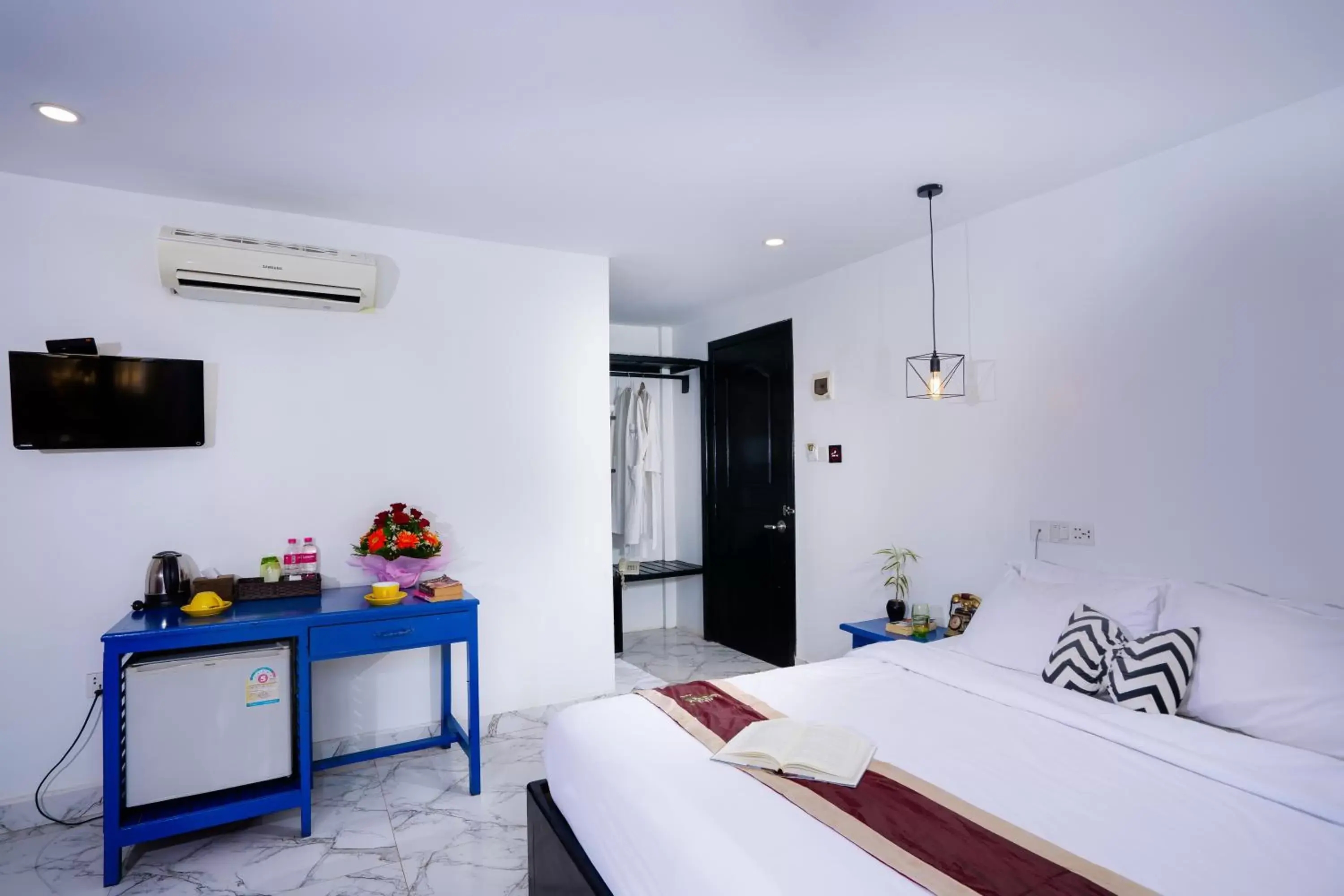 Bedroom, Bed in The Rabbit Hole Hotel & SPA Bedroom, Bed in The Rabbit Hole Hotel & SPA