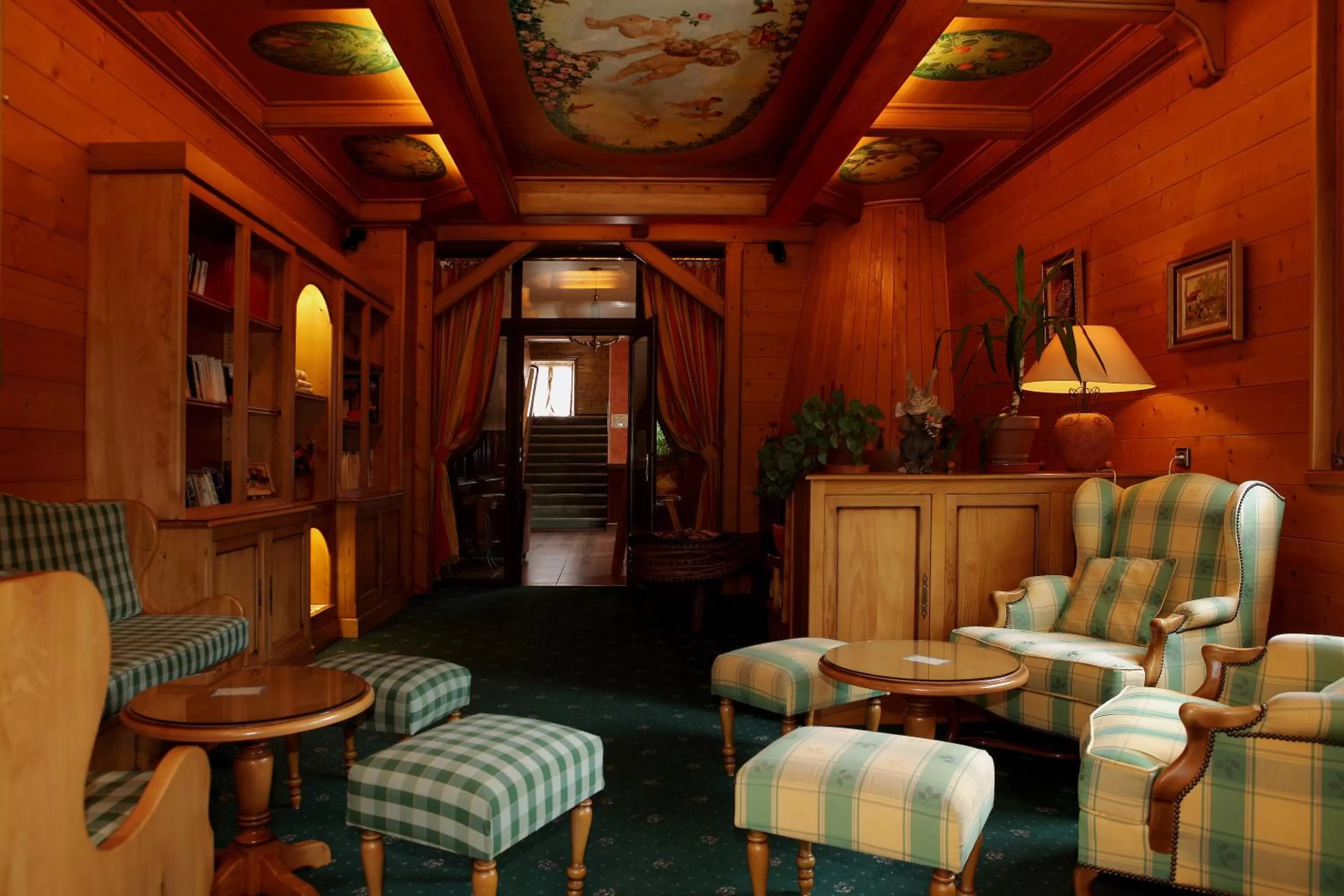 Communal lounge/ TV room in Les Loges Du Parc