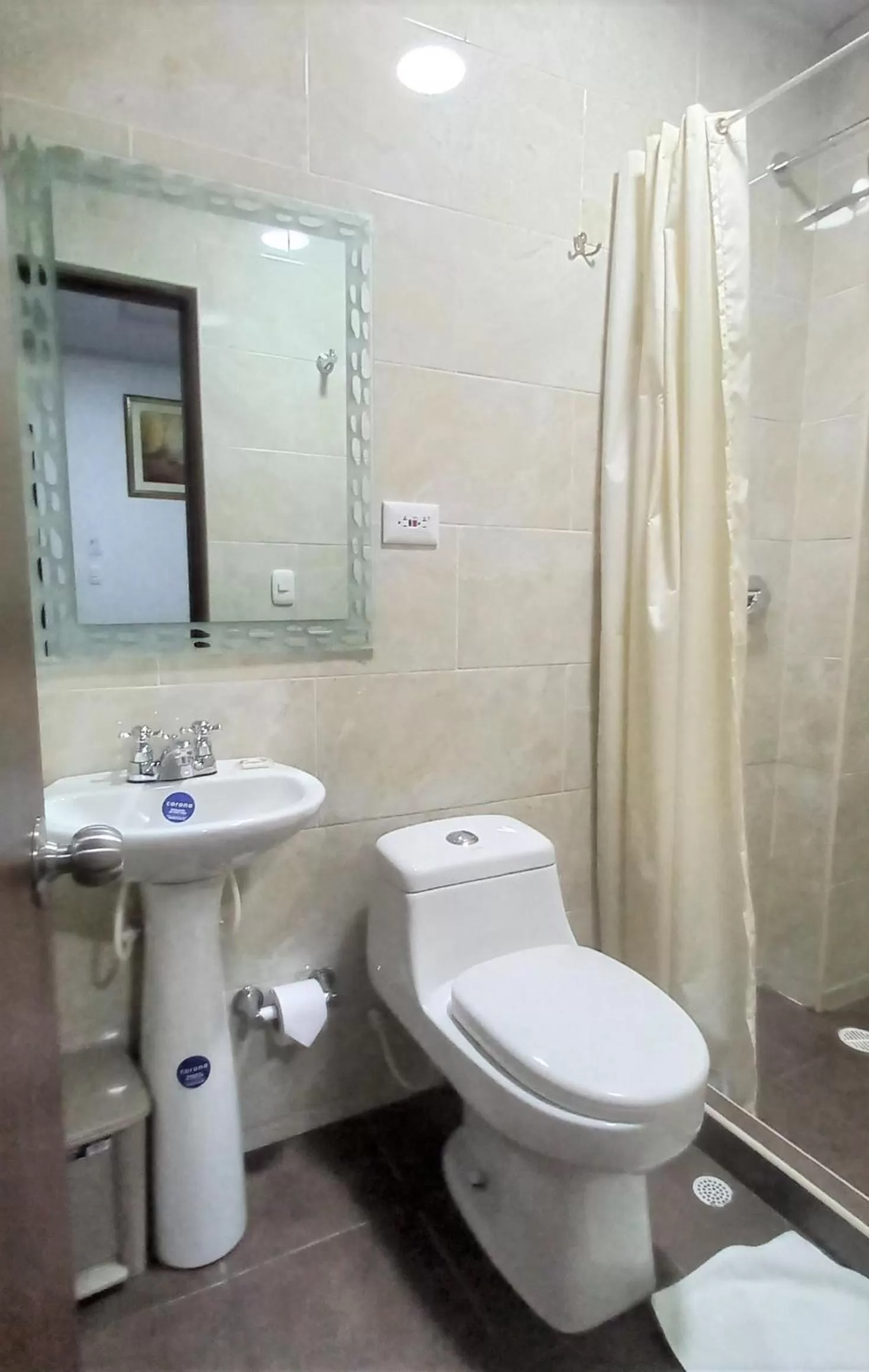 Bathroom in Hotel Bogota - Fontana Di Trevi by On Holidays