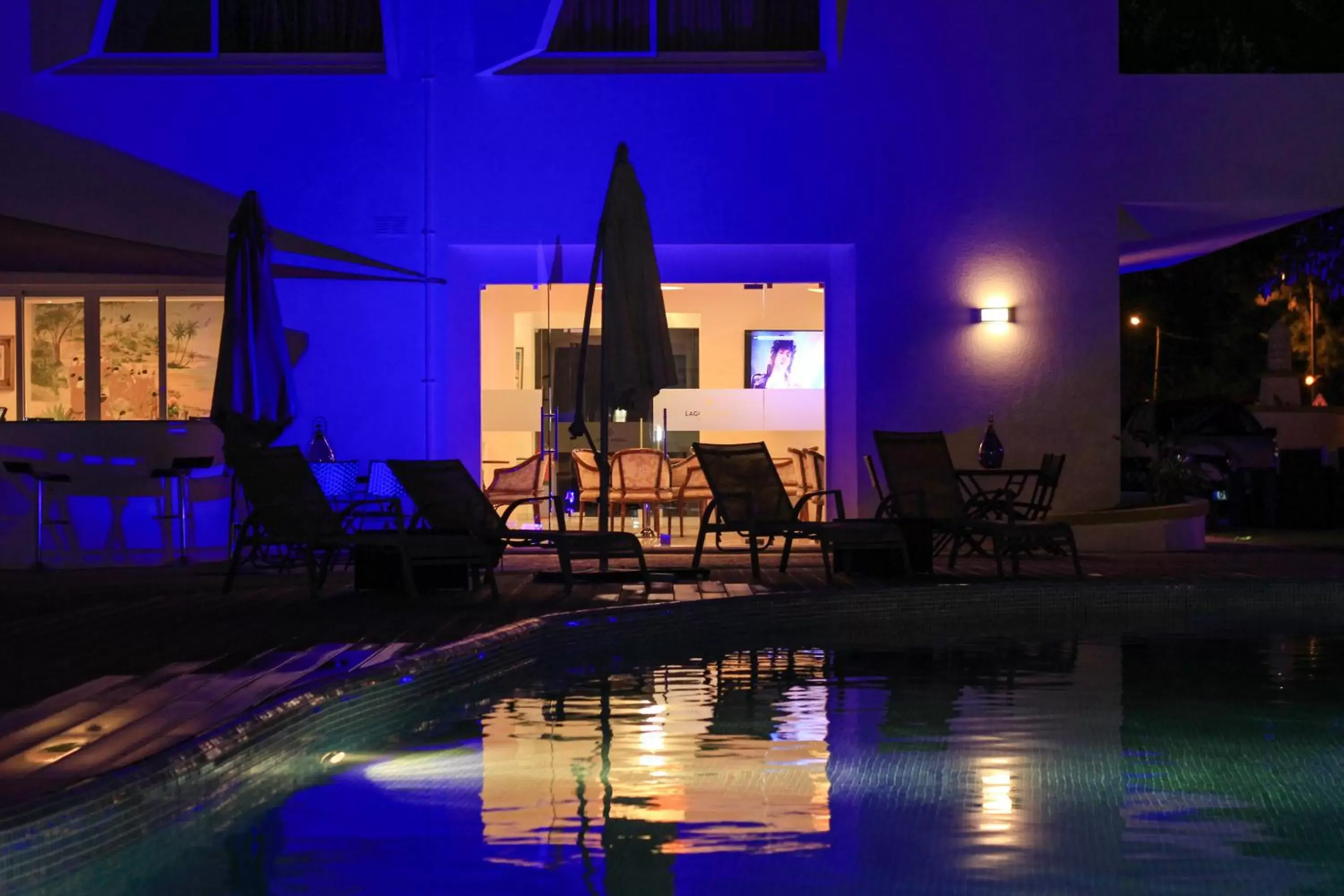 Lounge or bar, Swimming Pool in Lagoa Hotel