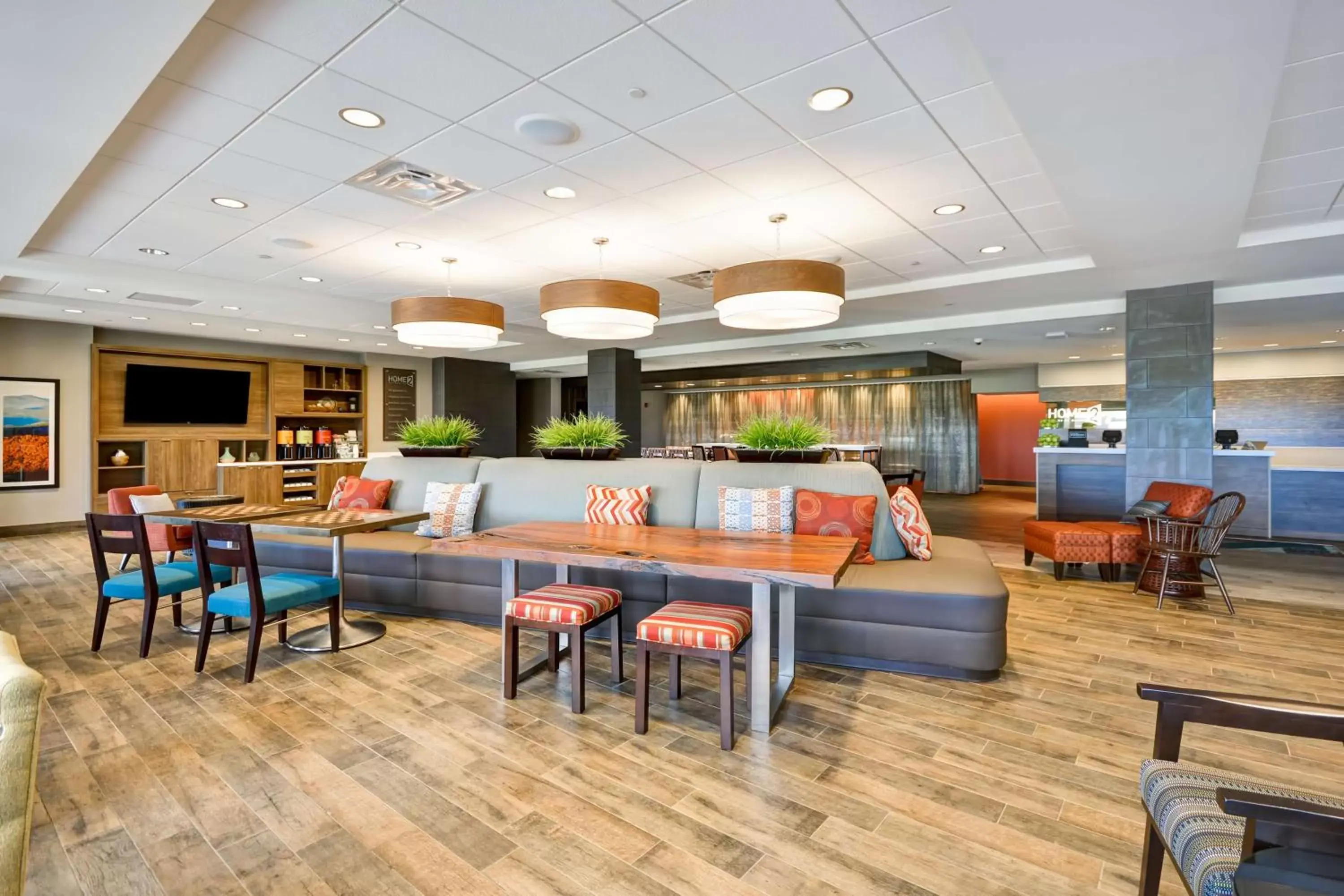 Lobby or reception in Home2 Suites By Hilton Pigeon Forge