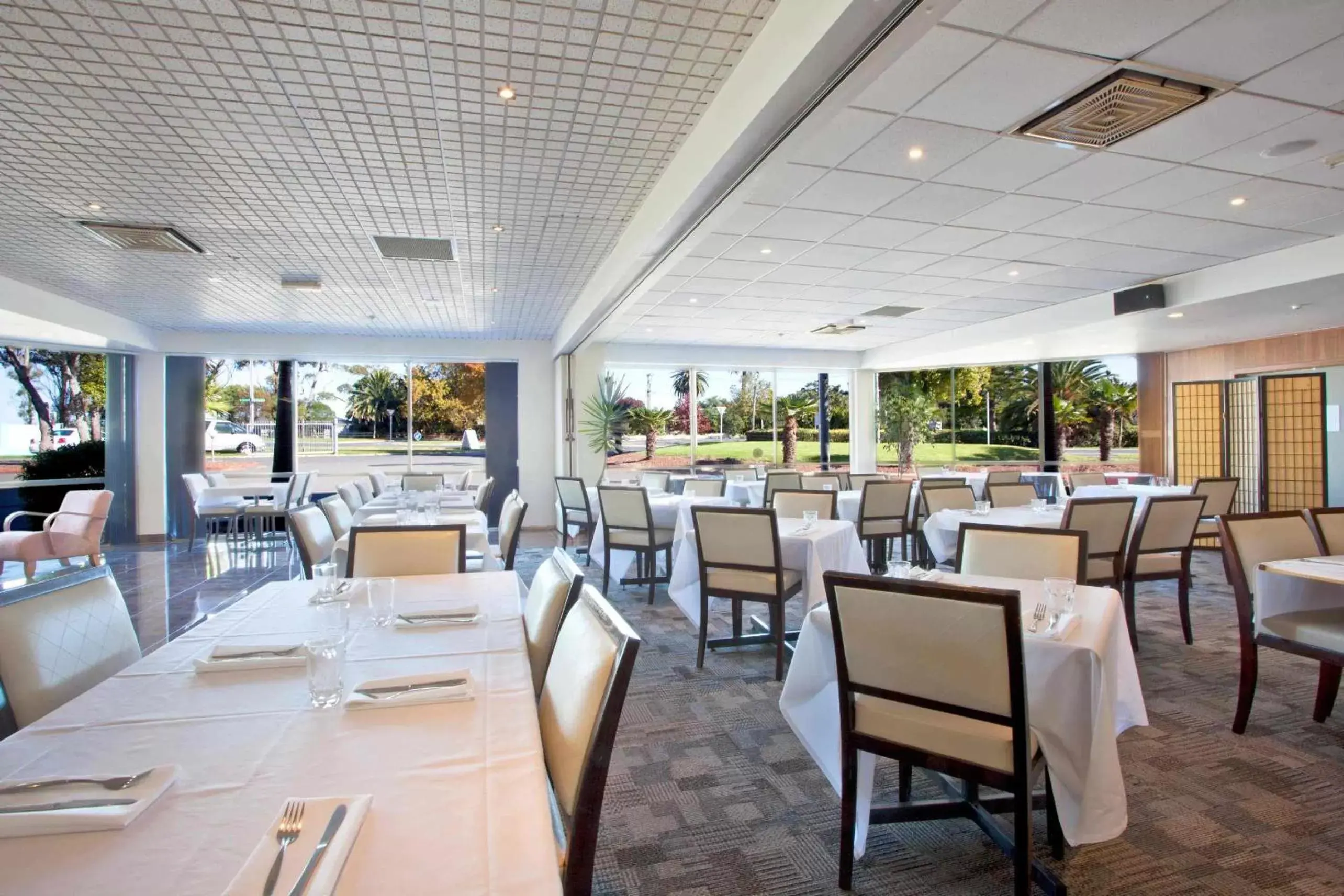 Restaurant/places to eat in Auckland Airport Kiwi Hotel Restaurant/places to eat in Auckland Airport Kiwi Hotel