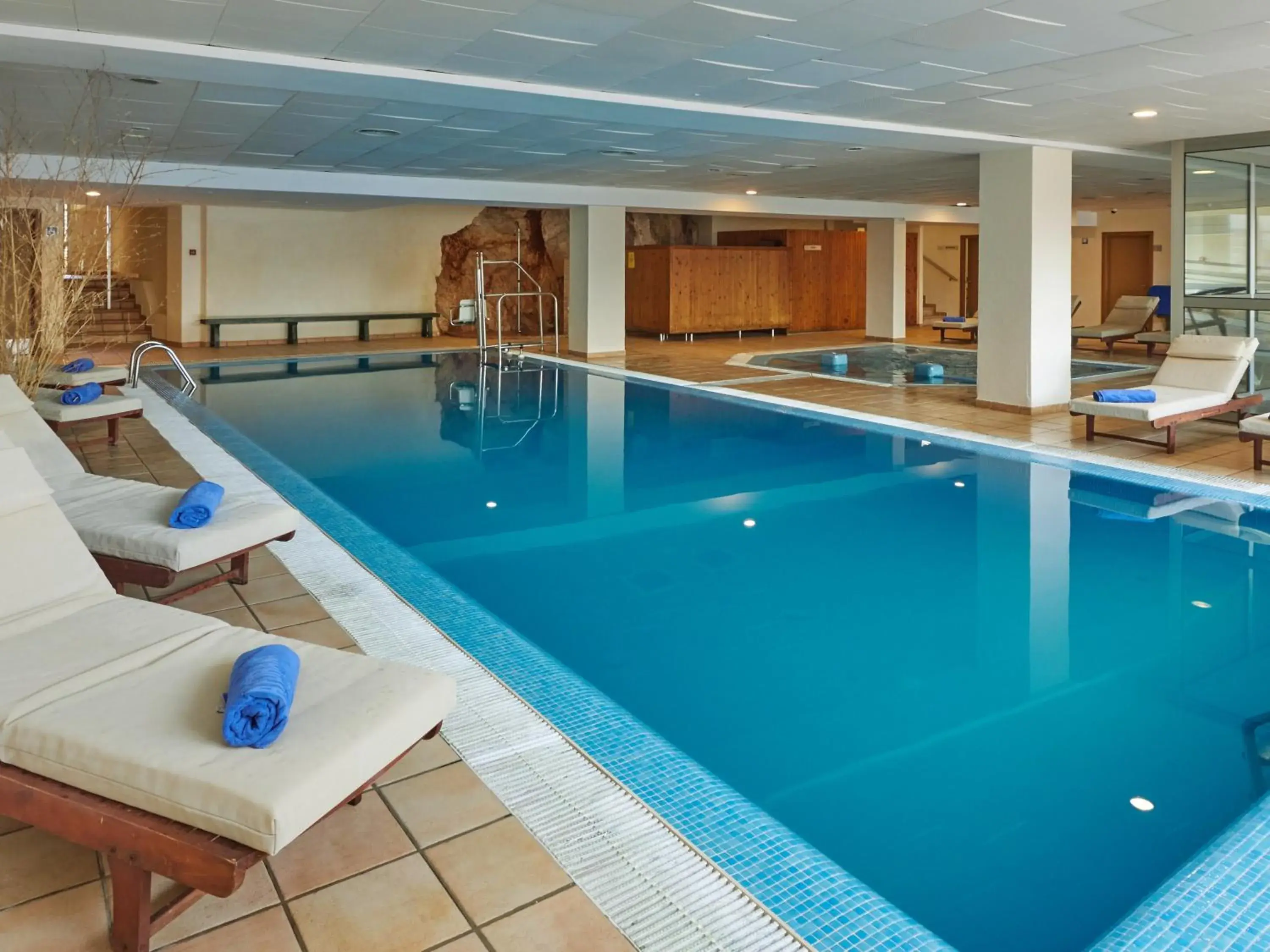 Spa and wellness centre/facilities, Swimming Pool in Hotel Na Forana