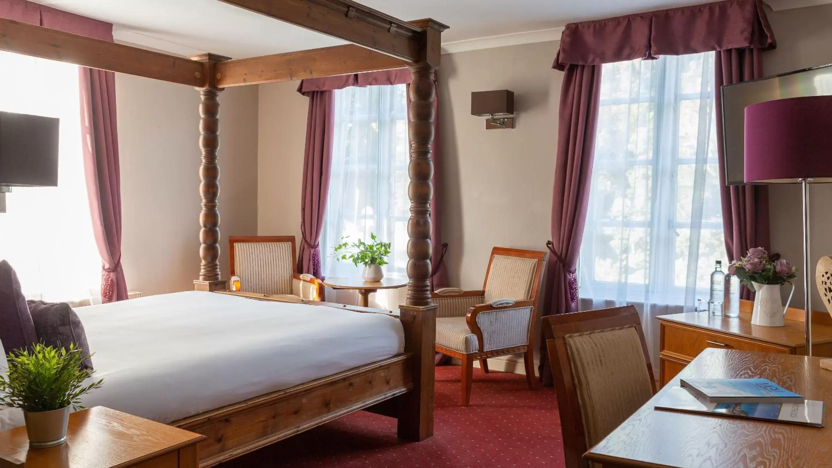 Bed in Muthu Clumber Park Hotel and Spa