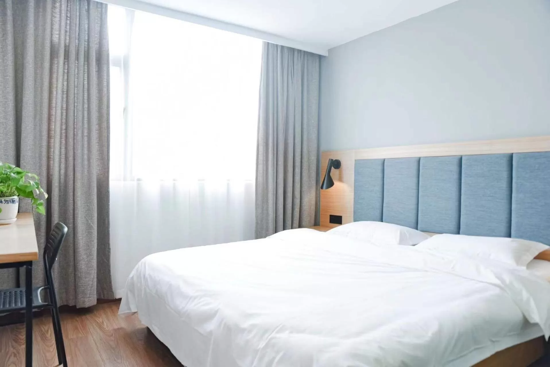 Bed in Travel light Guilin