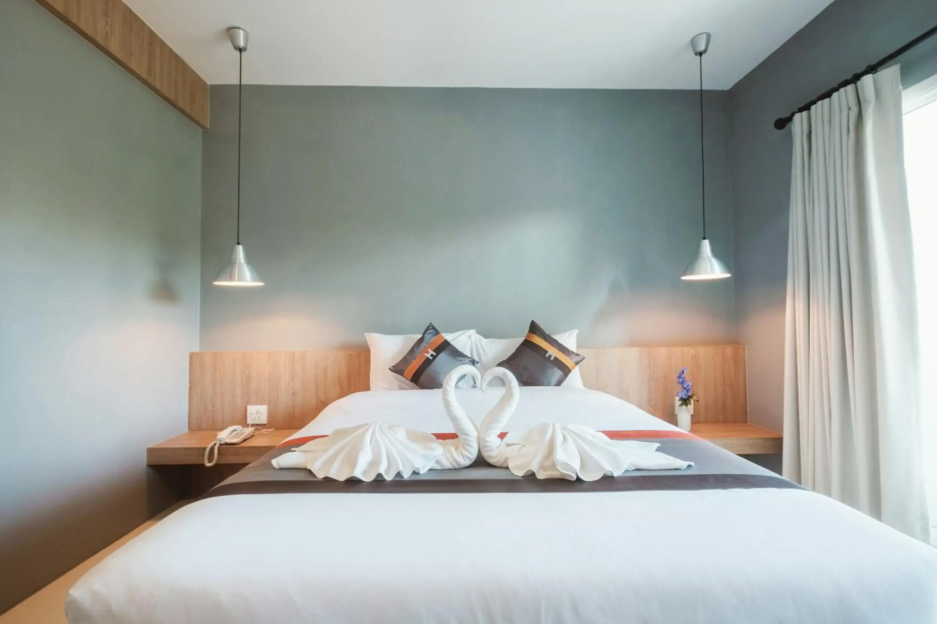 Bed in Hansanan Hotel (SHA Certified)