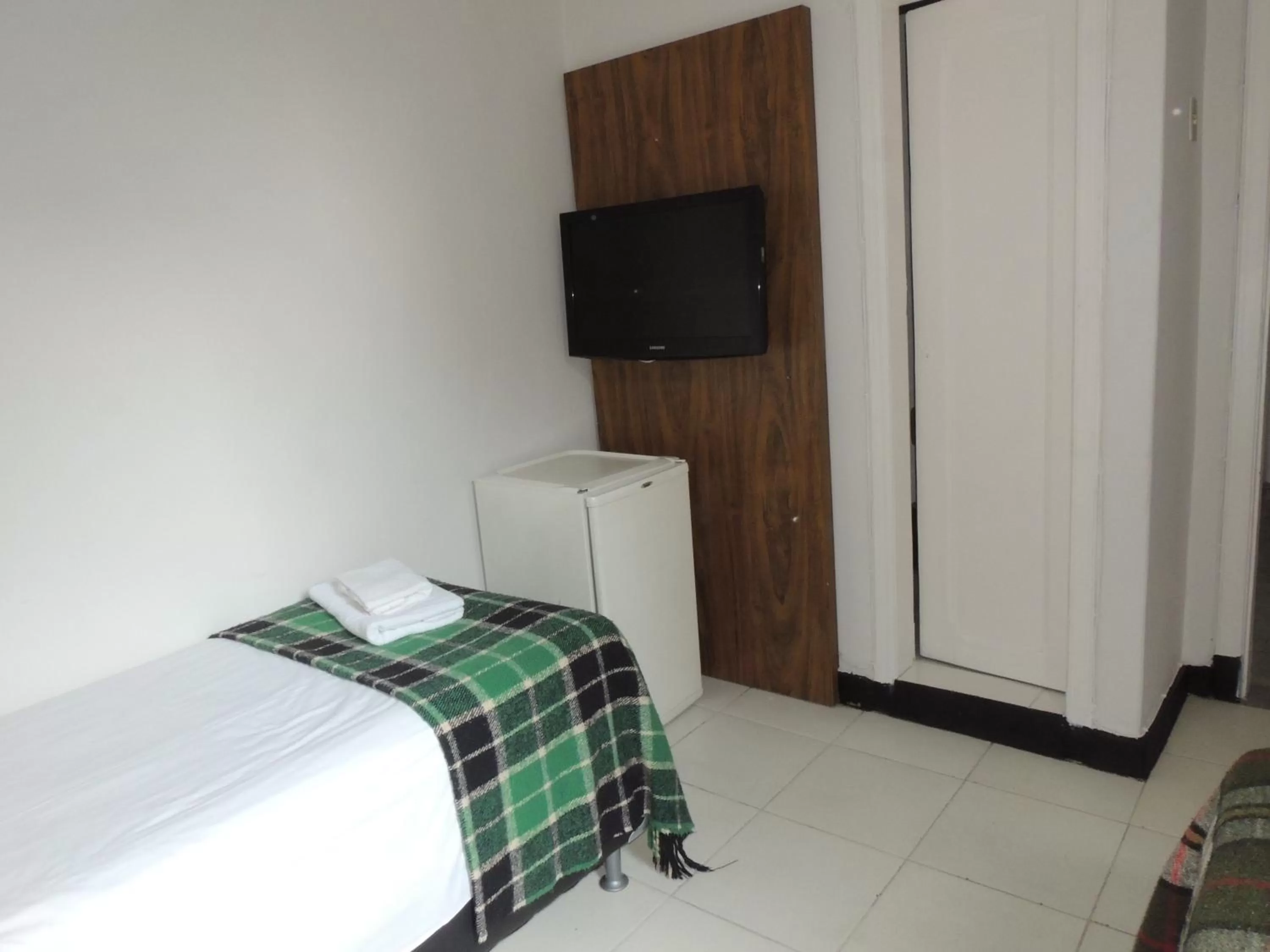 Bed in Hotel Economy 888 - Próximo a Praça da Estação e Rodoviária