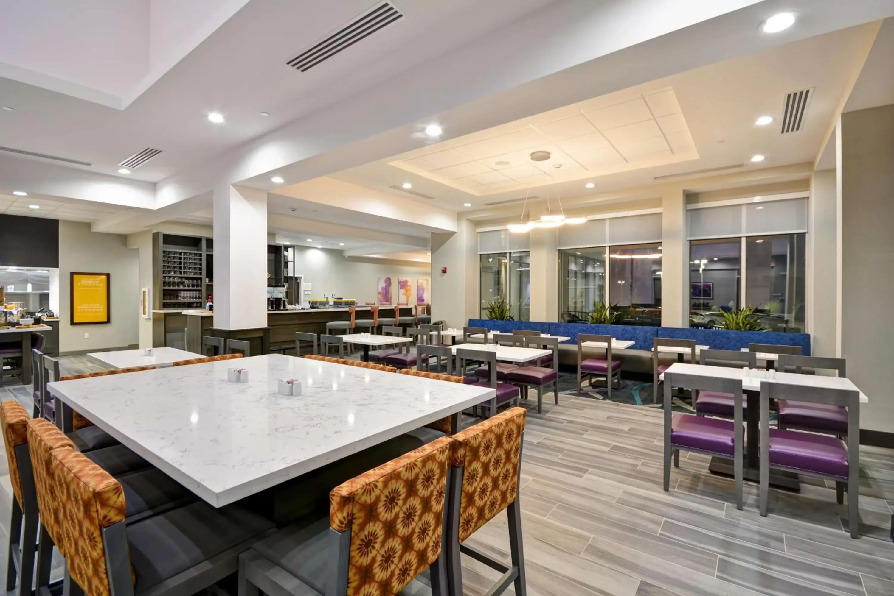 Lounge or bar, Restaurant/Places to Eat in Hilton Garden Inn Tulsa-Broken Arrow, OK