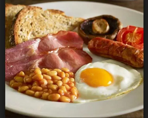 English/Irish breakfast in Raven Hotel by Greene King Inns