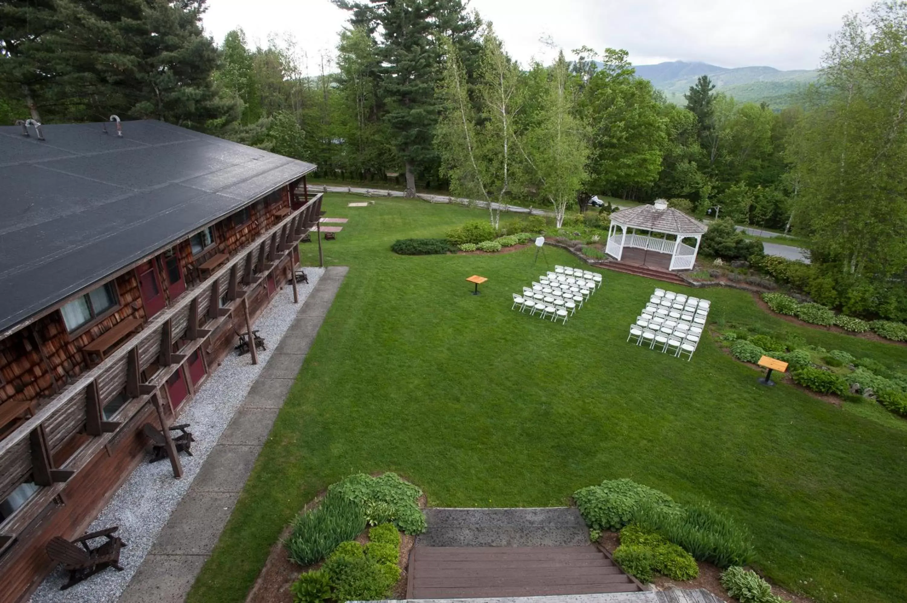 Garden in Summit Lodge