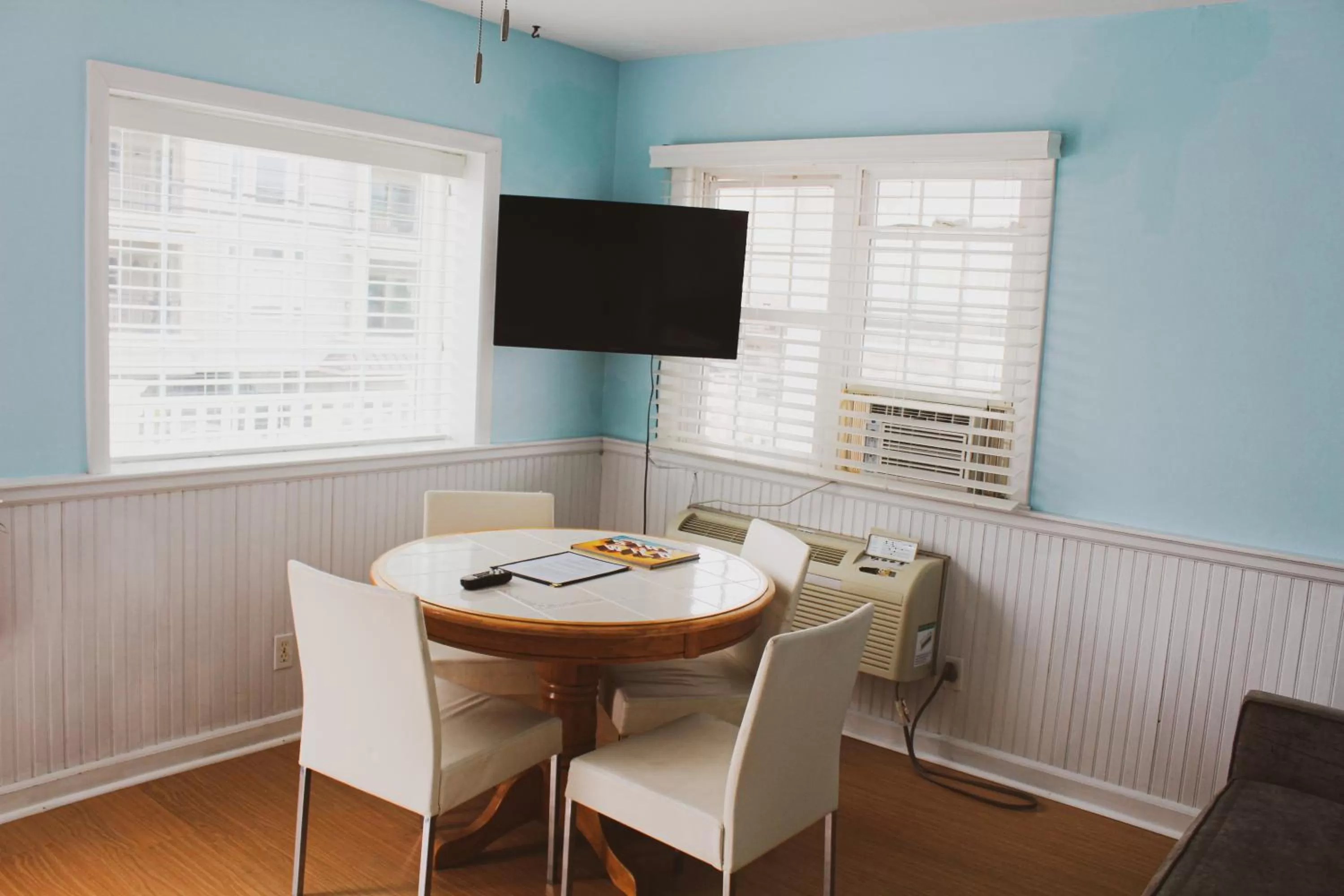 Efficiency Double Room in Saratoga Resort