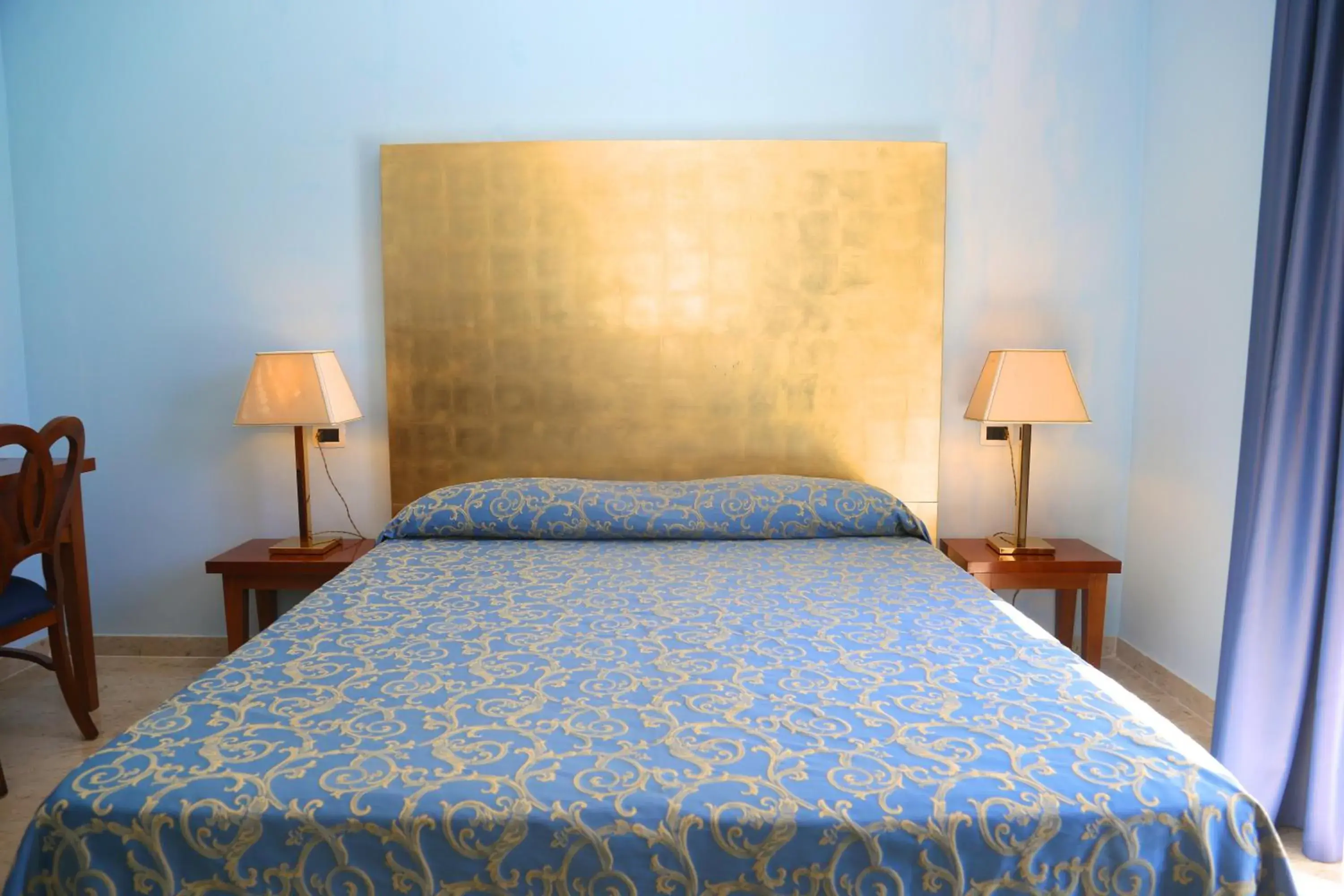 Bed in Hotel Terme Marine Leopoldo Ii