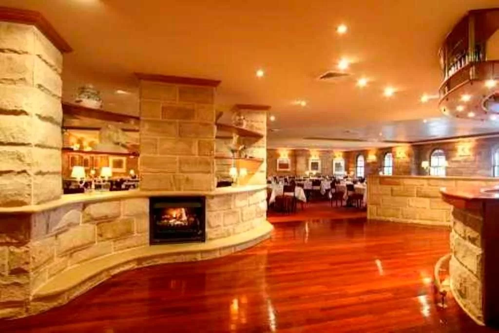 Restaurant/places to eat in The Hermitage Motel - Campbelltown