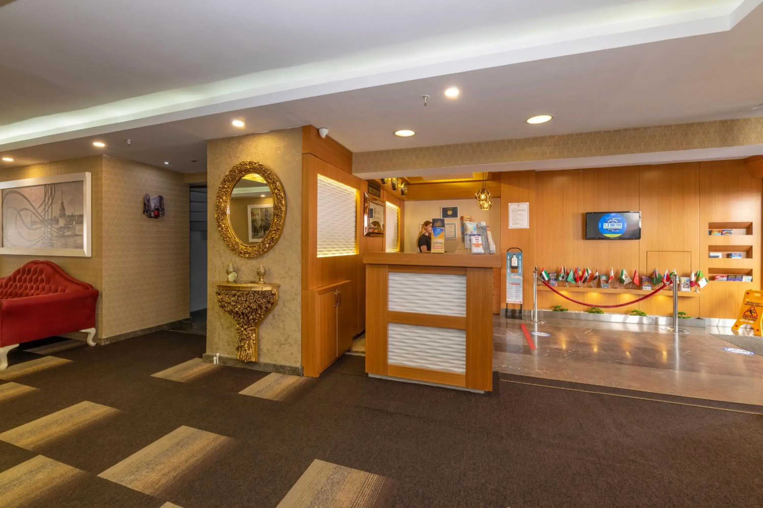 Lobby or reception in Regno Hotel
