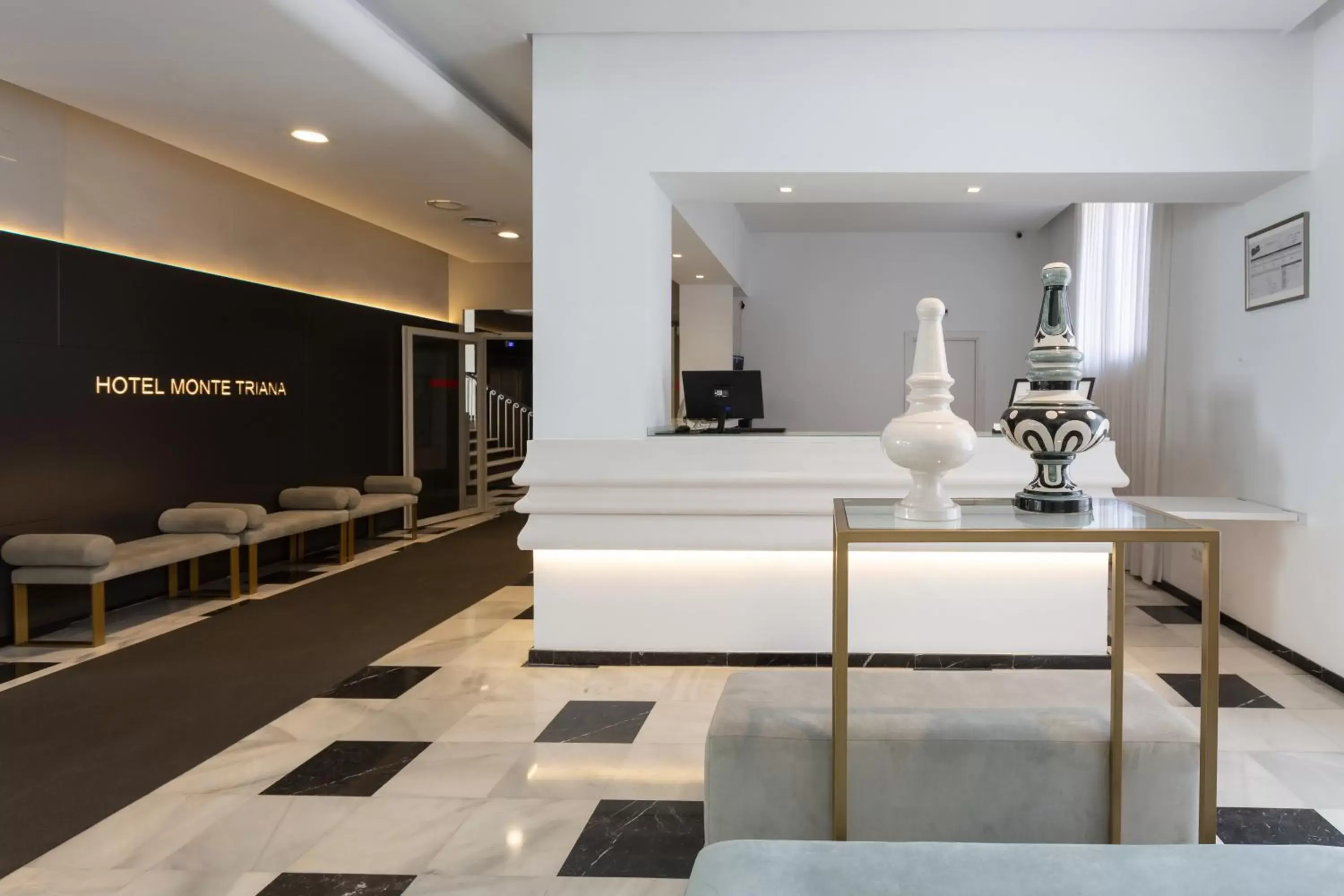 Lobby or reception in Monte Triana Lobby or reception in Monte Triana