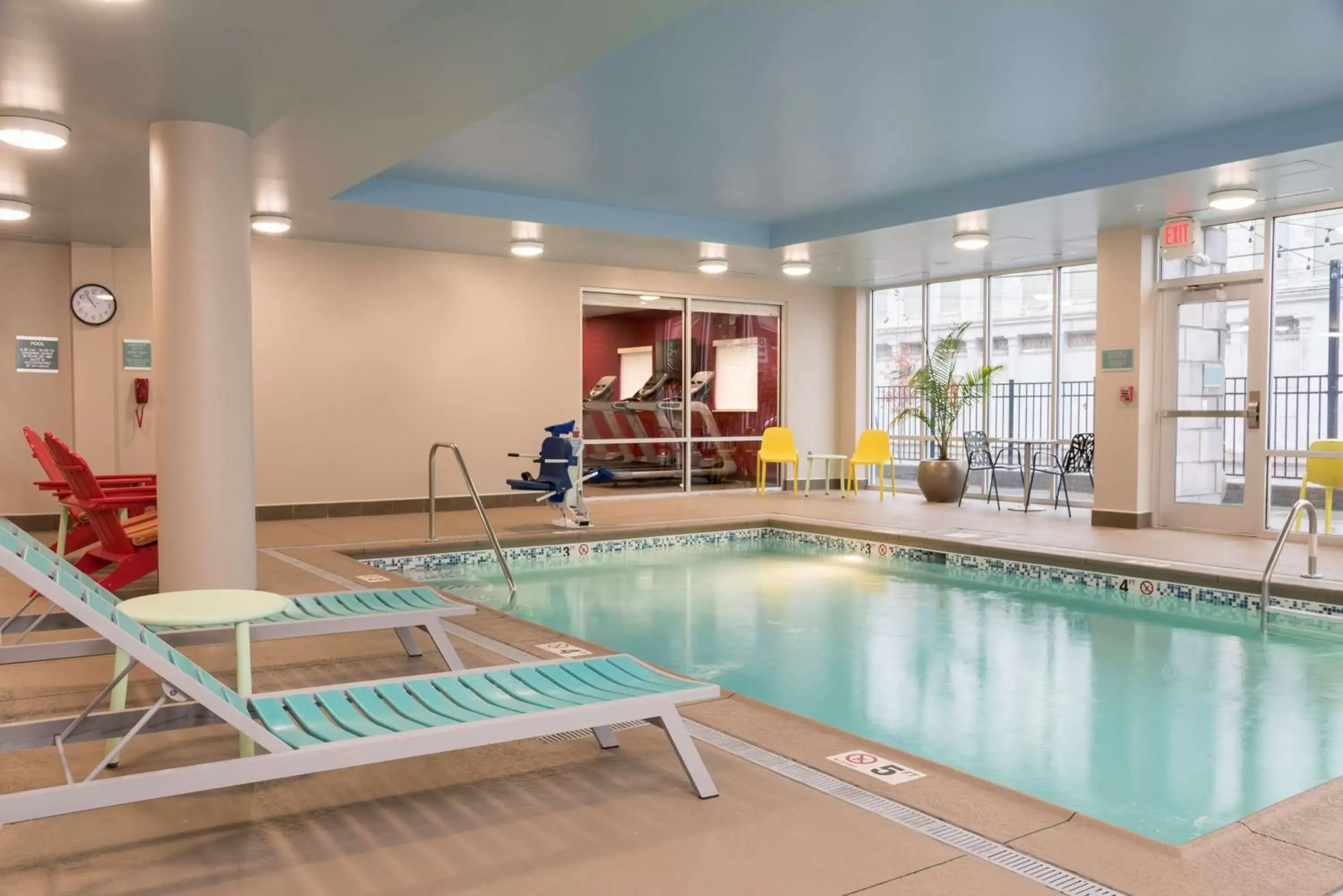 Pool view, Swimming Pool in Home2 Suites by Hilton Louisville Downtown NuLu