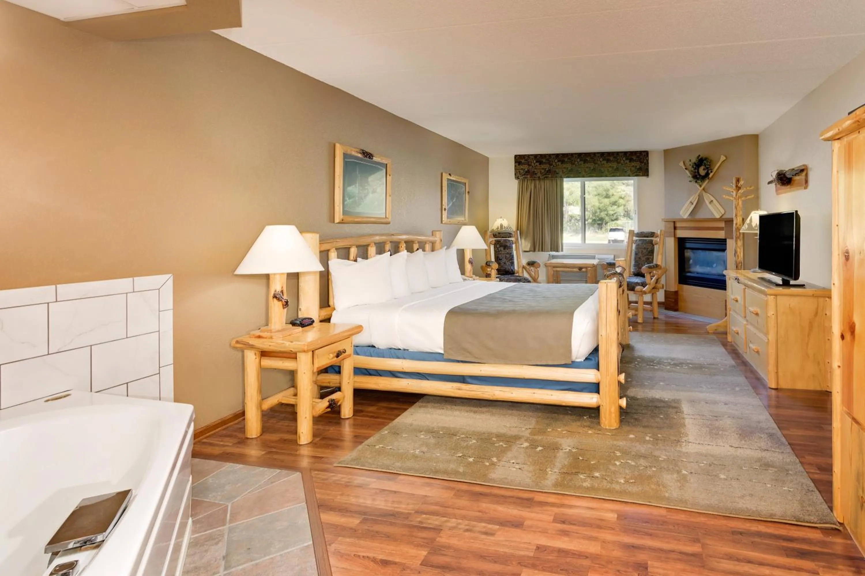 Photo of the whole room, Bed in Baymont by Wyndham Owatonna