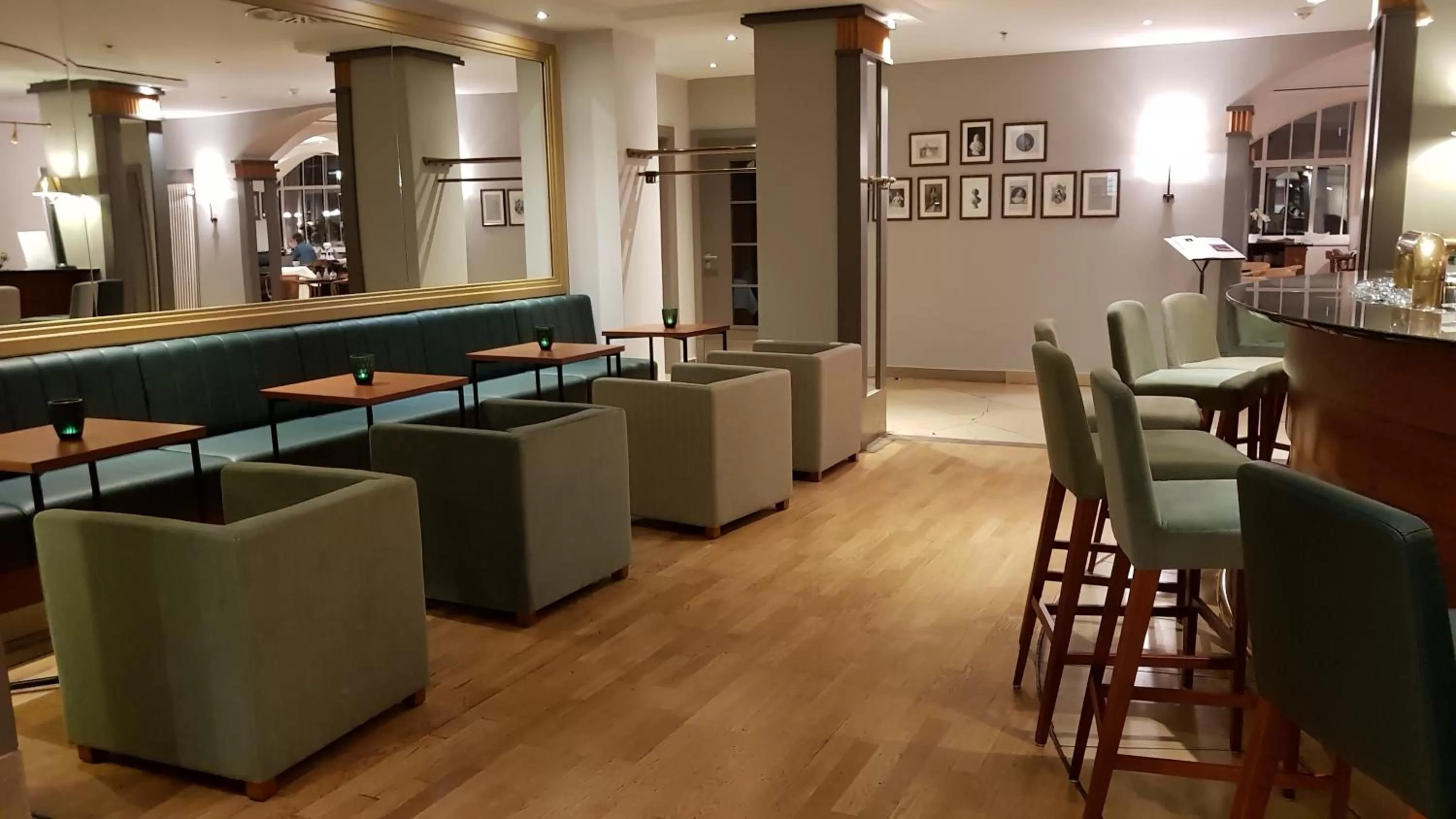 Lounge or bar in Hotel Kaiserin Augusta