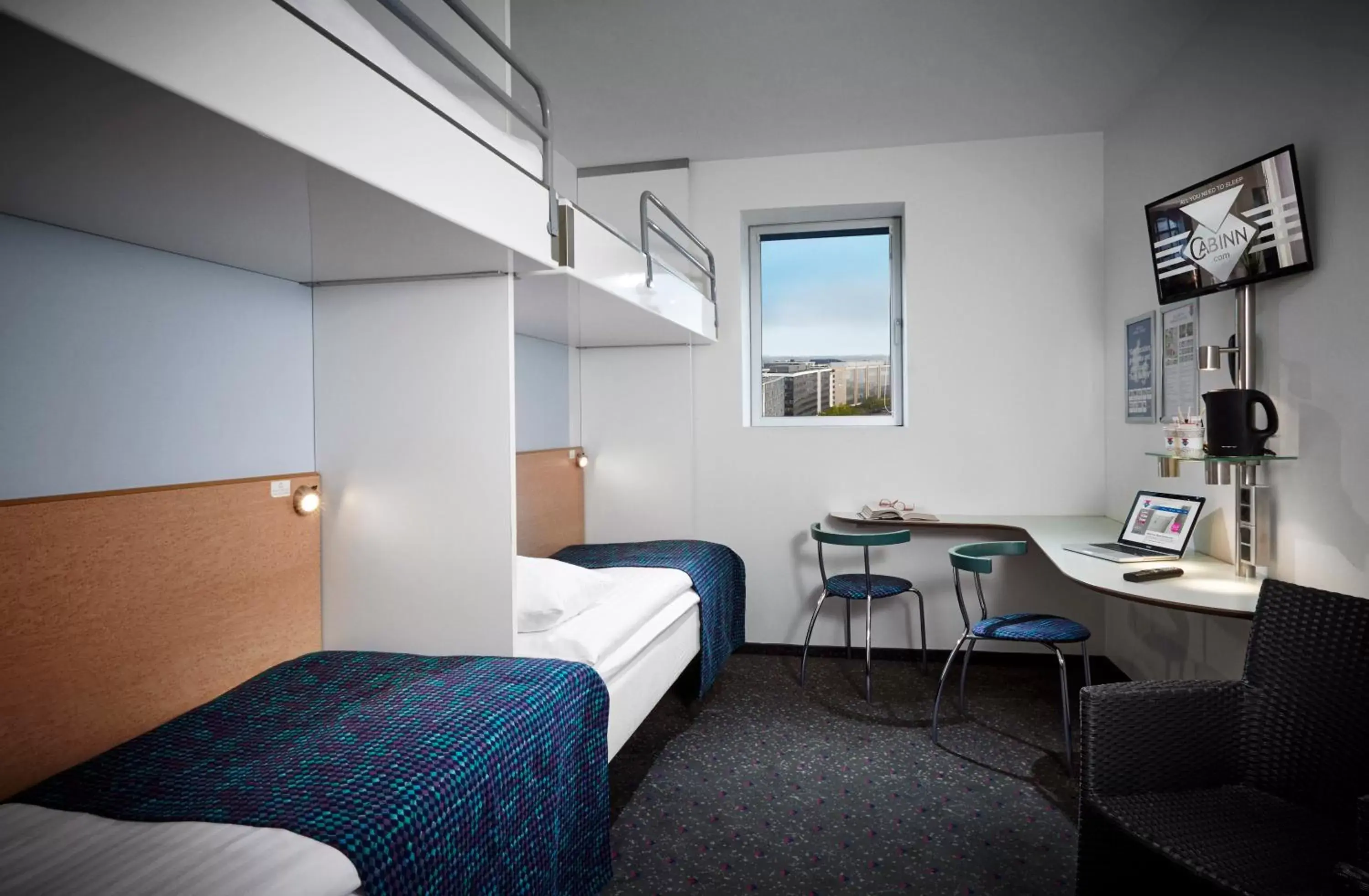 Quadruple Room with Bunk Beds in Cabinn Metro