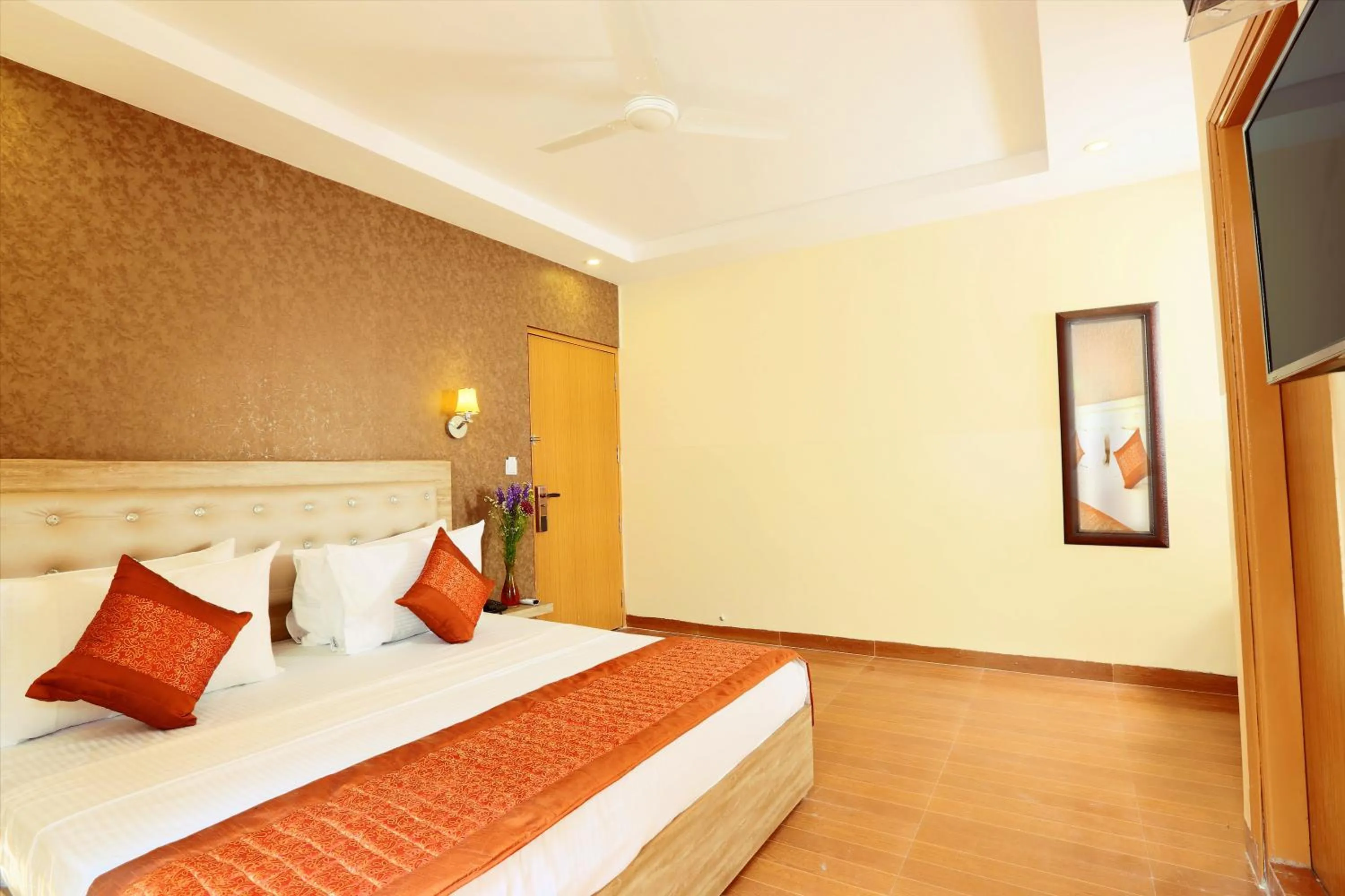 Bedroom, Bed in Hotel Aeroporto Nearest Landmark Aerocity delhi