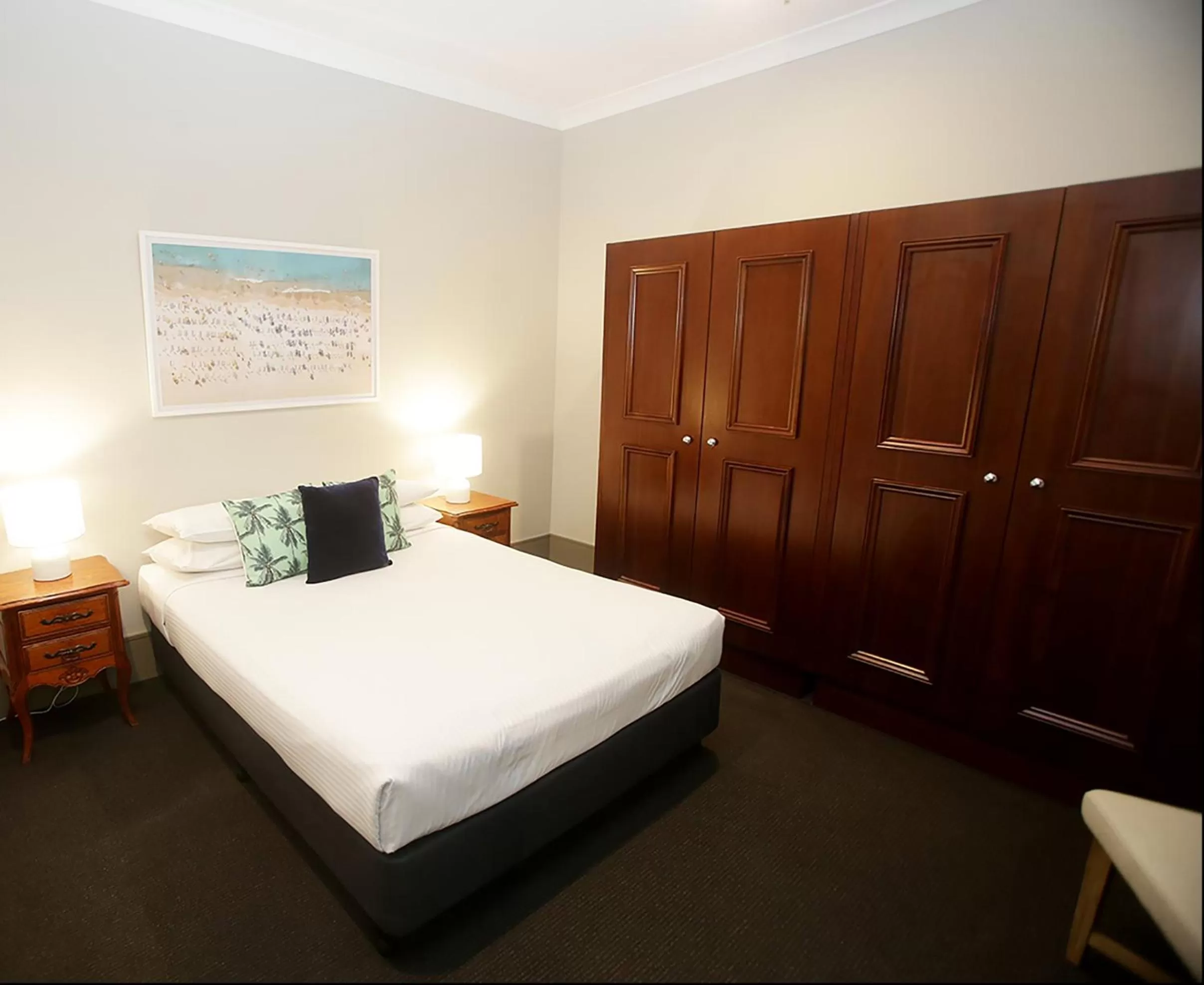 Bedroom, Bed in Hotel Bondi