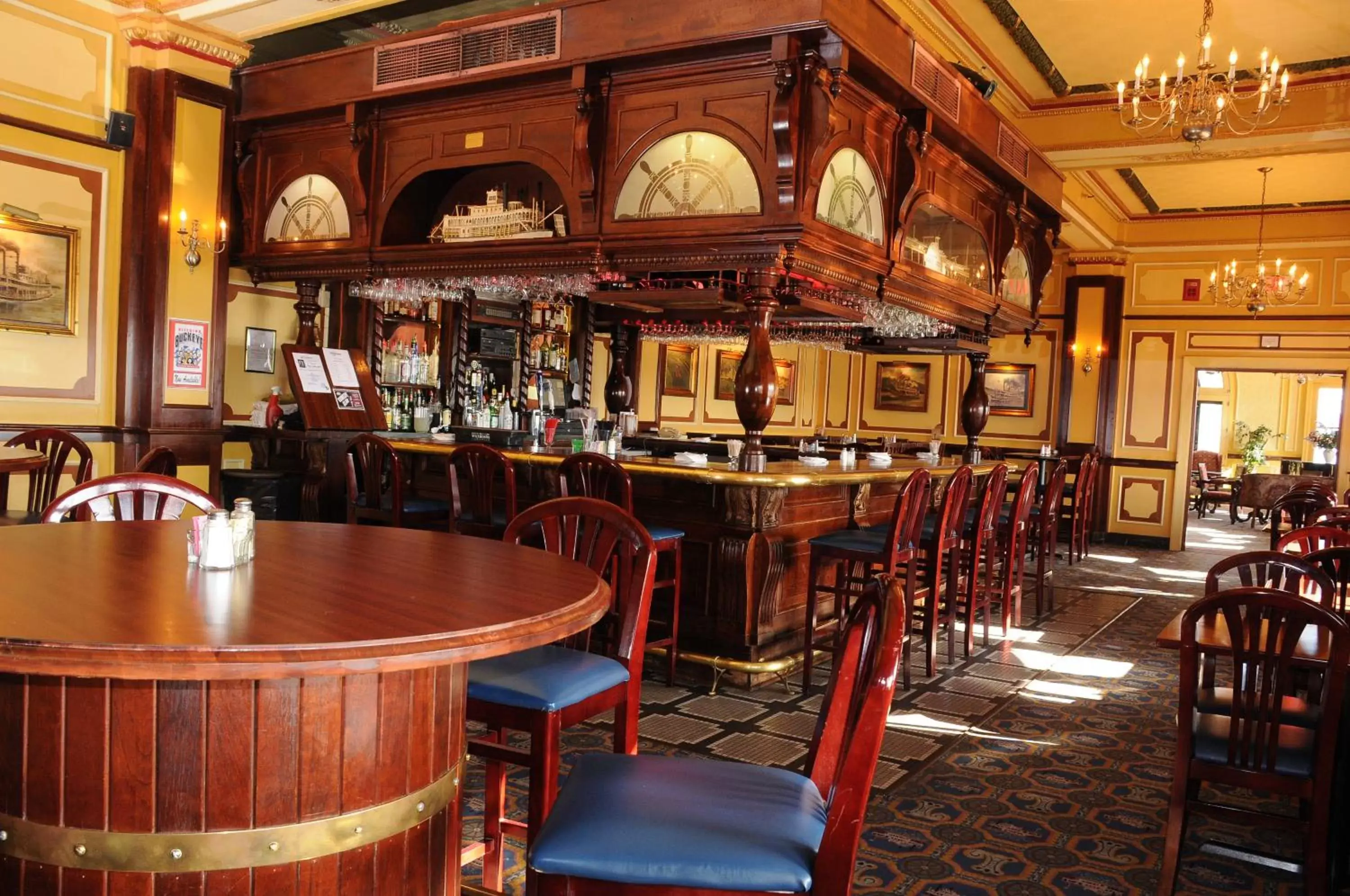 Restaurant/places to eat in Lafayette Hotel Marietta Restaurant/places to eat in Lafayette Hotel Marietta