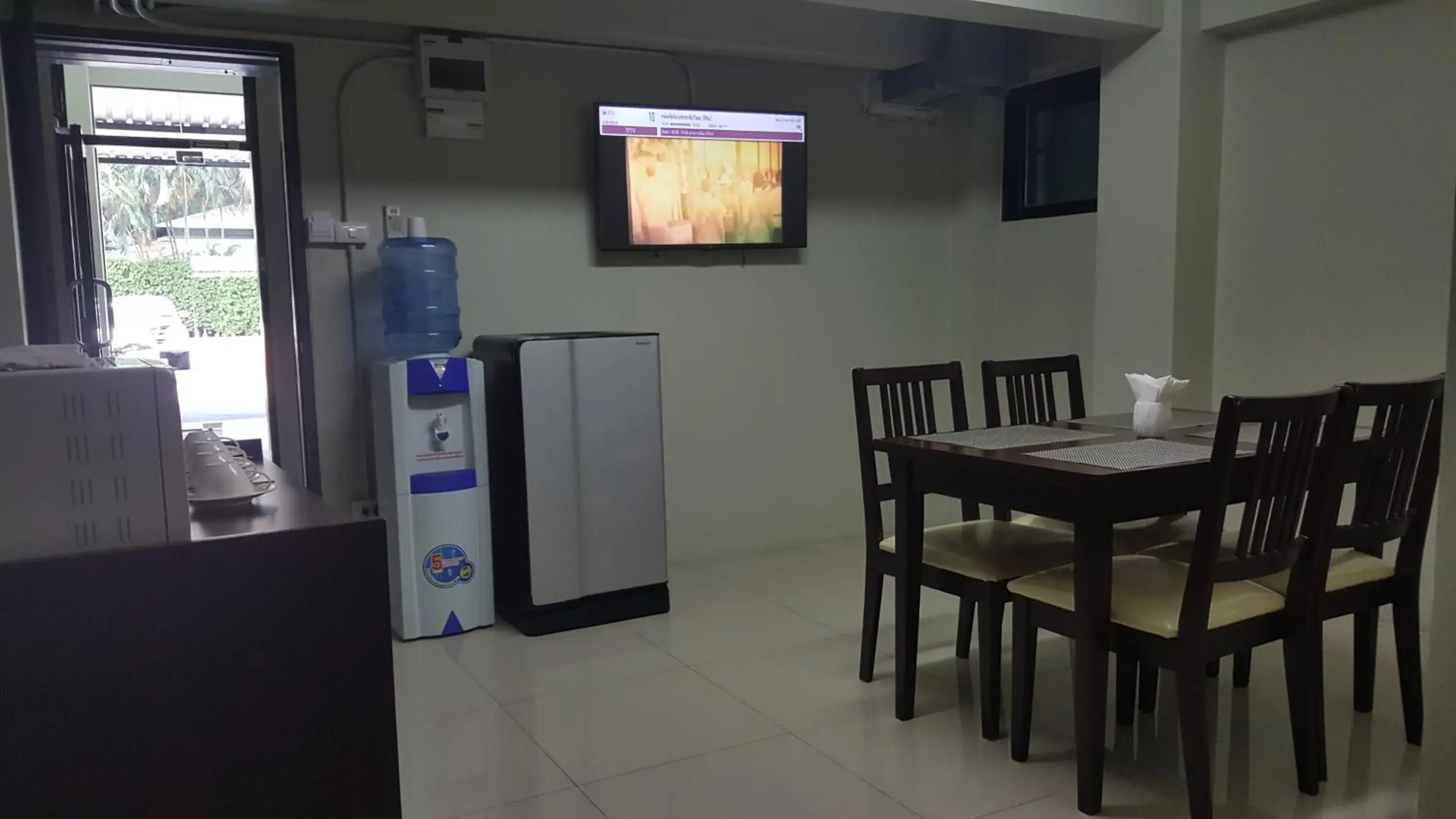 Area and facilities, Dining Area in Annex Lumpini Bangkok