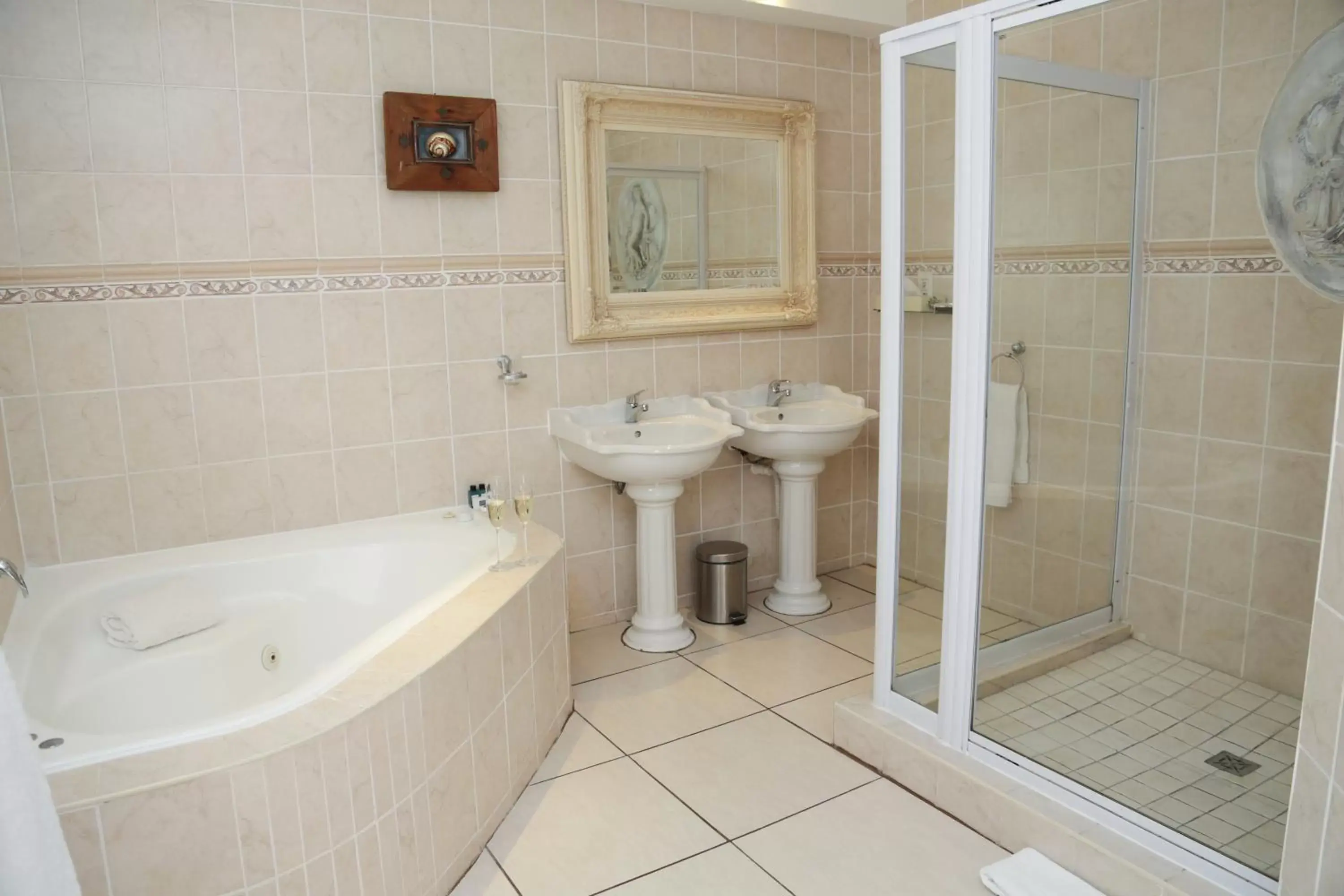 Bathroom in Misty Waves Boutique Hotel