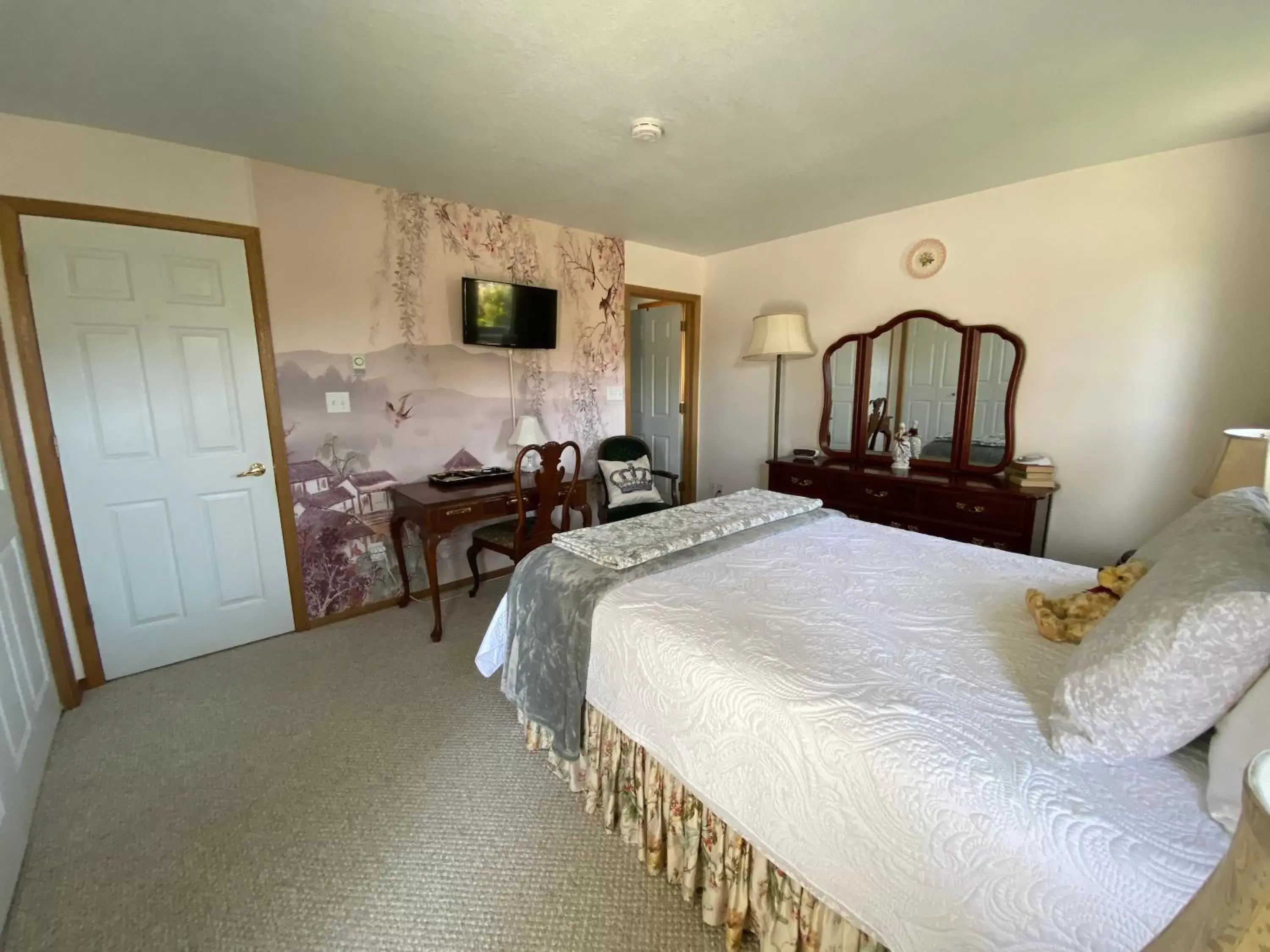 Superior Queen Room in Crown House B&B Superior Queen Room in Crown House B&B