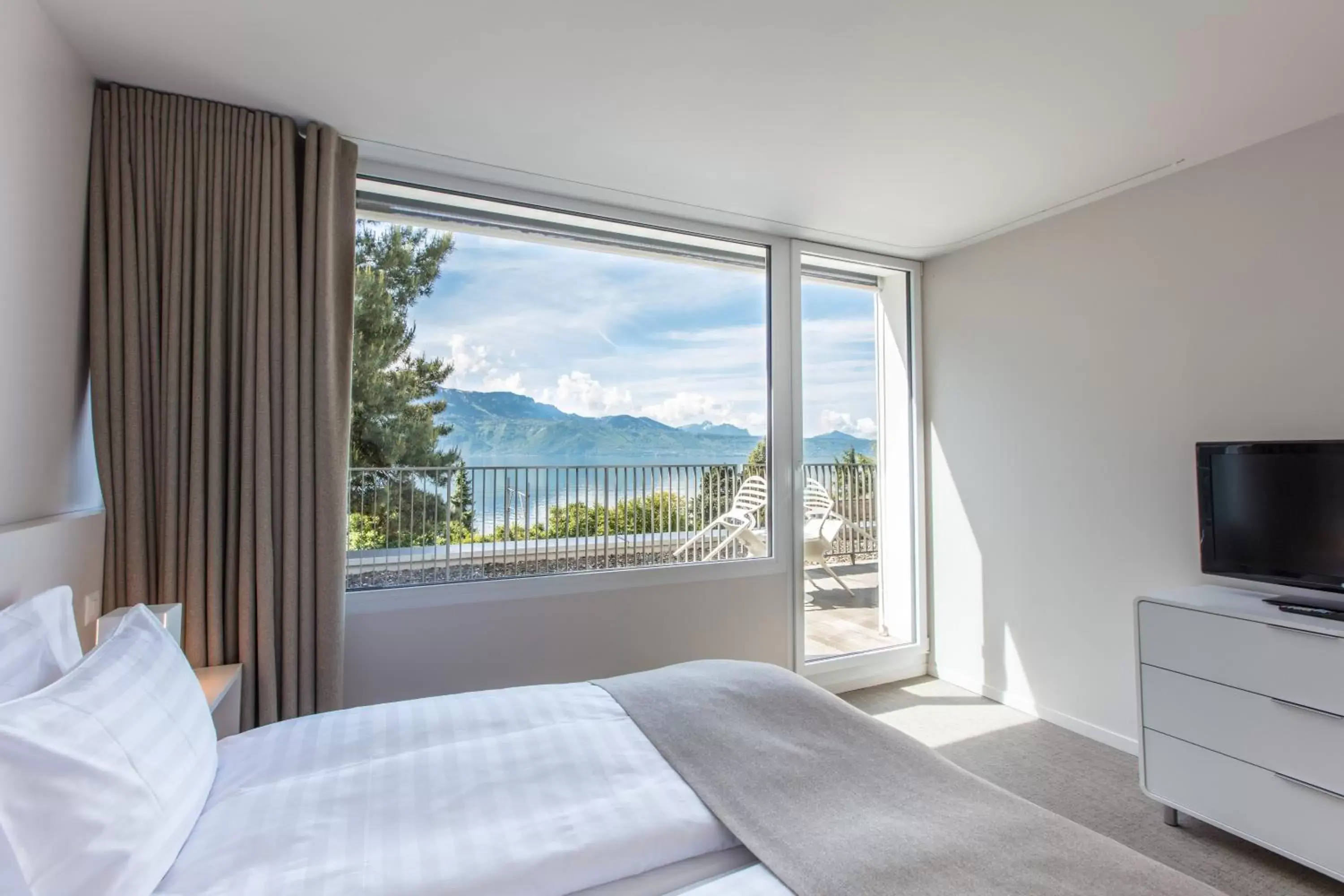 Balcony/Terrace, Mountain View in Hotel Lavaux