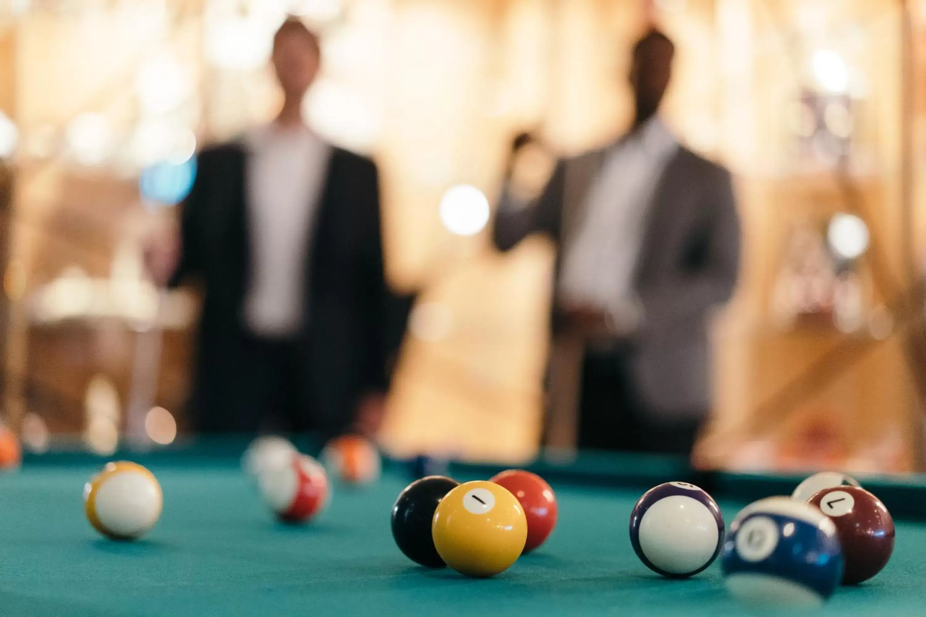 Activities, Billiards in Everness Hotel & Resort