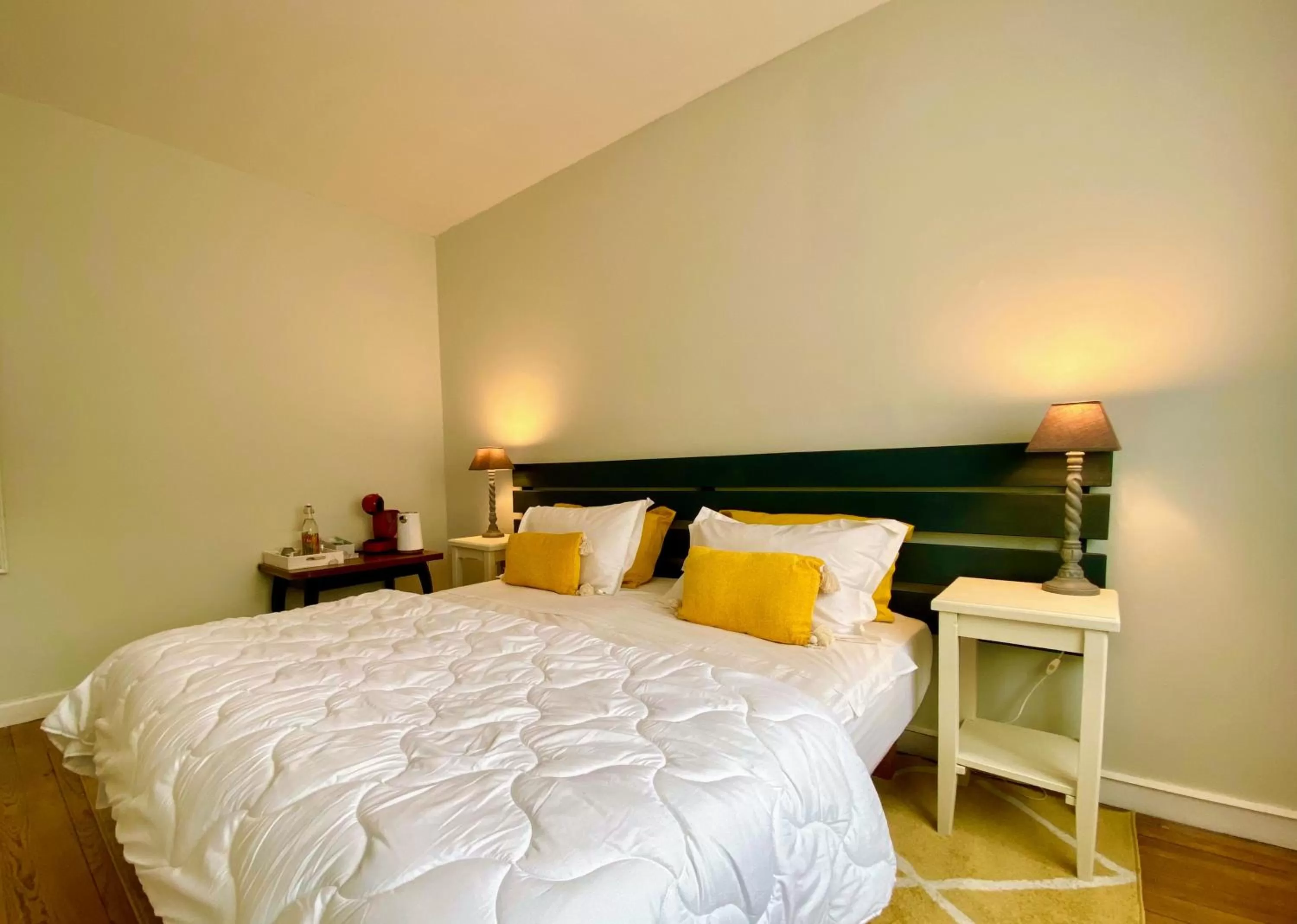 Bed in Serendipity Eymet B&B