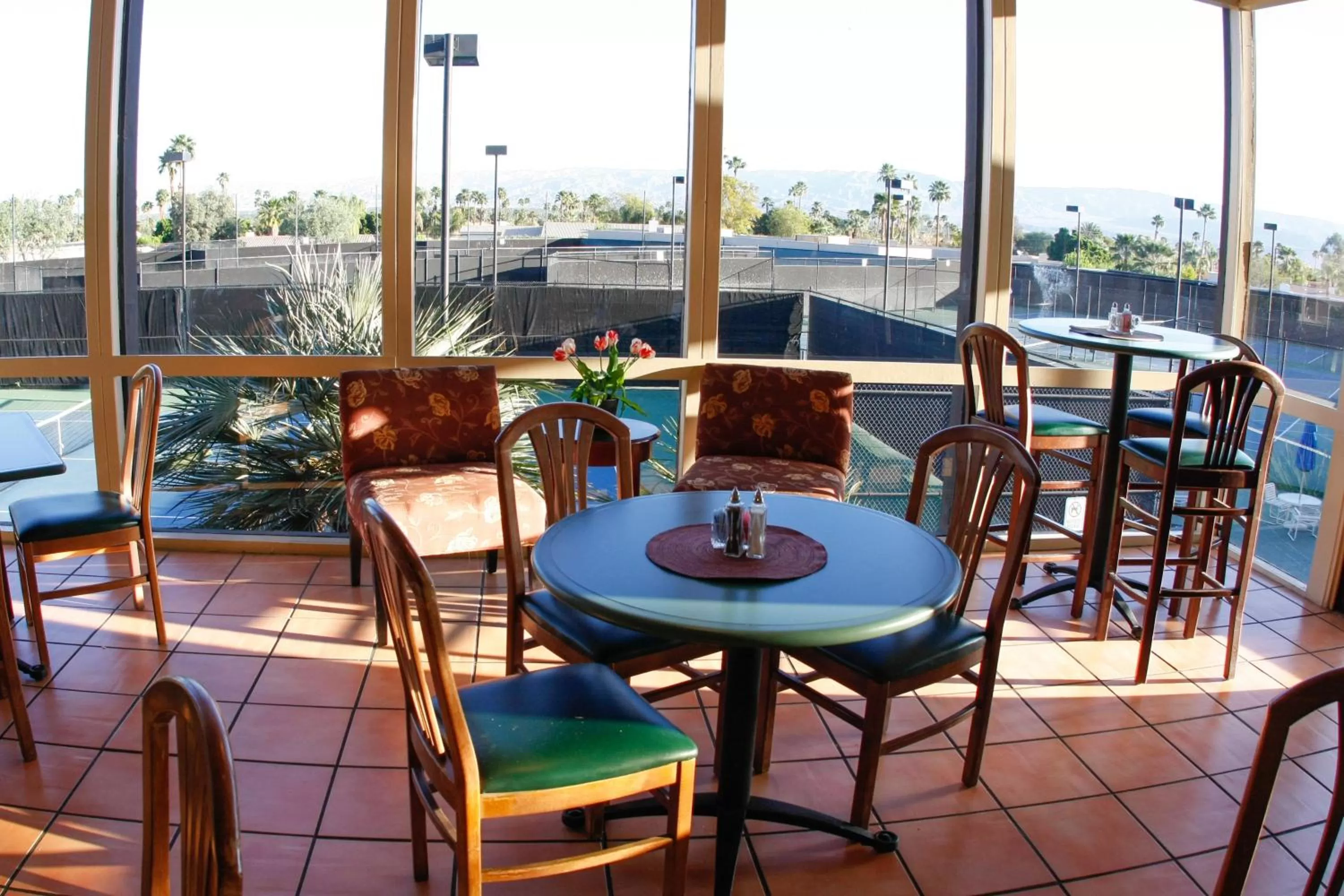 Restaurant/places to eat in Shadow Mountain Resort