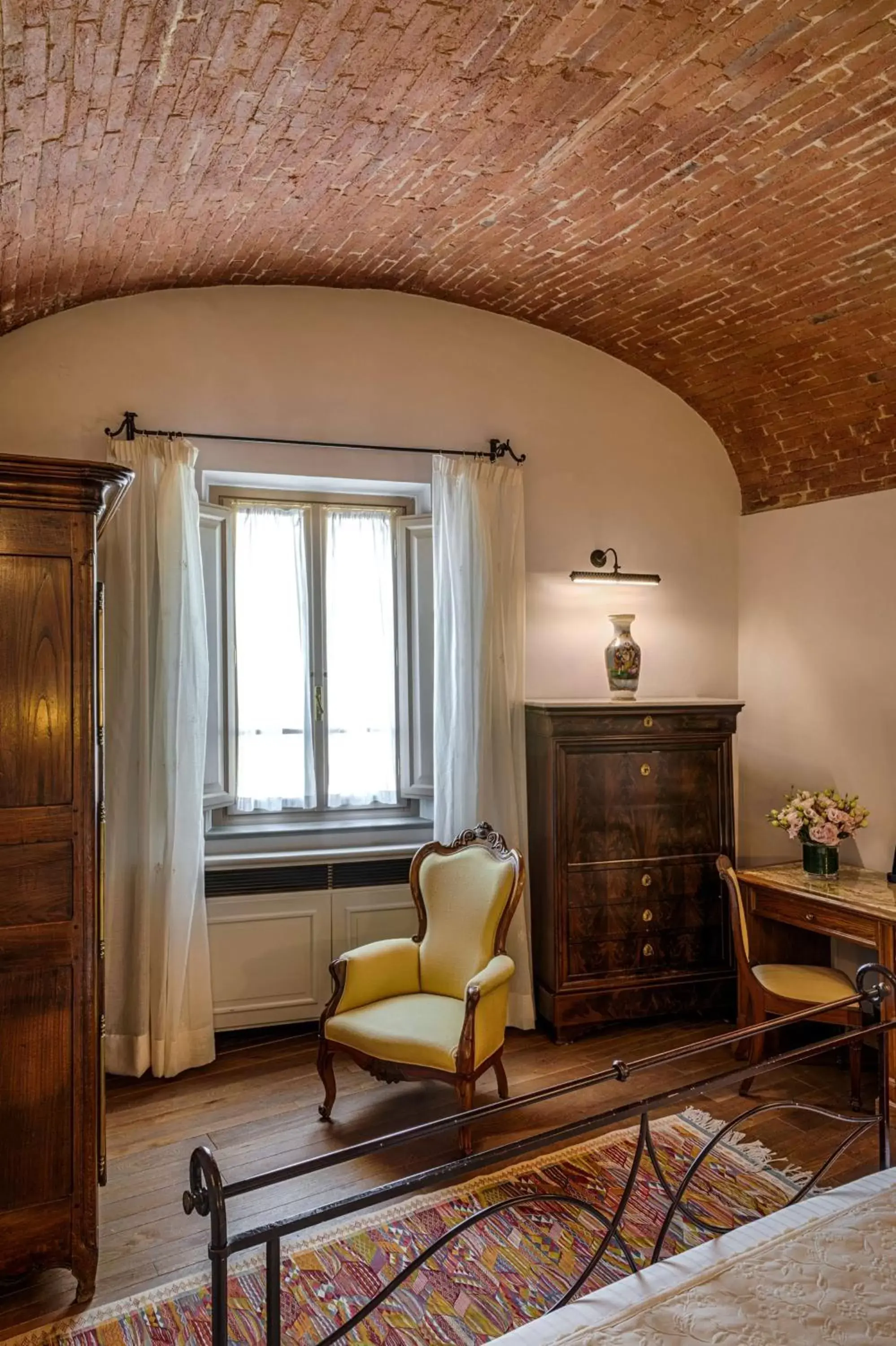 Bedroom, Seating Area in Hotel Mulino di Firenze - WorldHotels Crafted