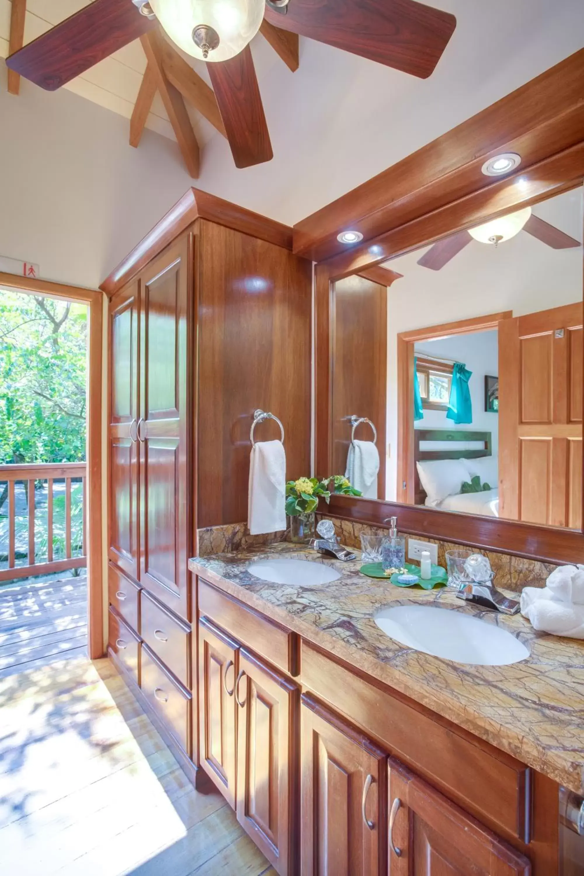 Public Bath, Bathroom in Mariposa Belize Beach Resort