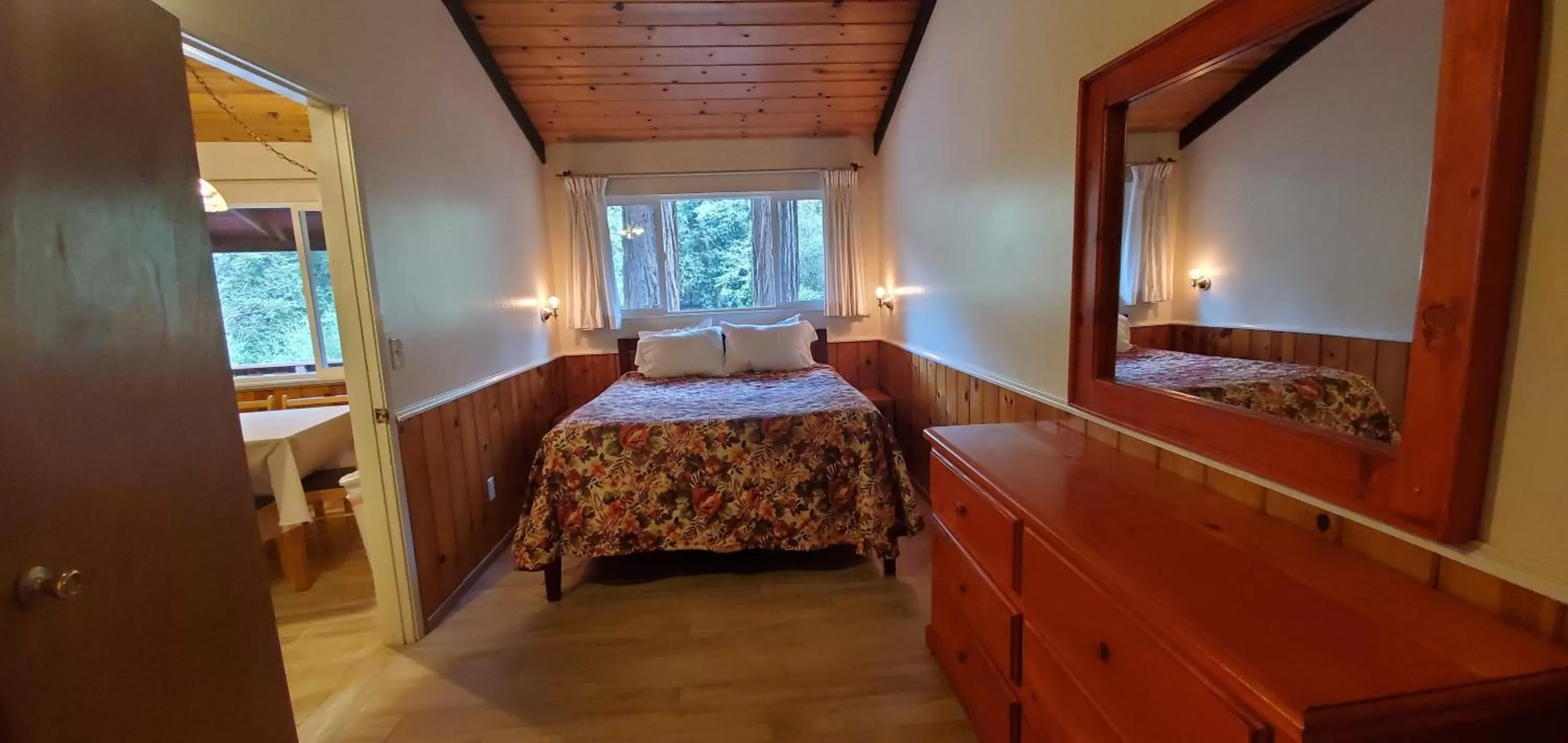 Bed in Fern River Resort