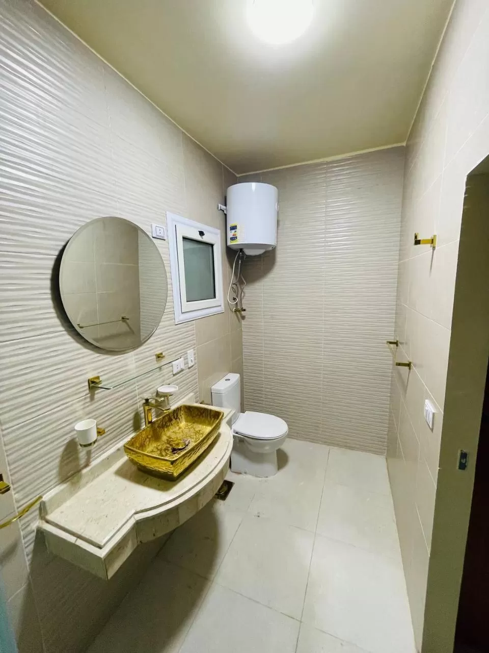 Toilet in Solima Pyramids View