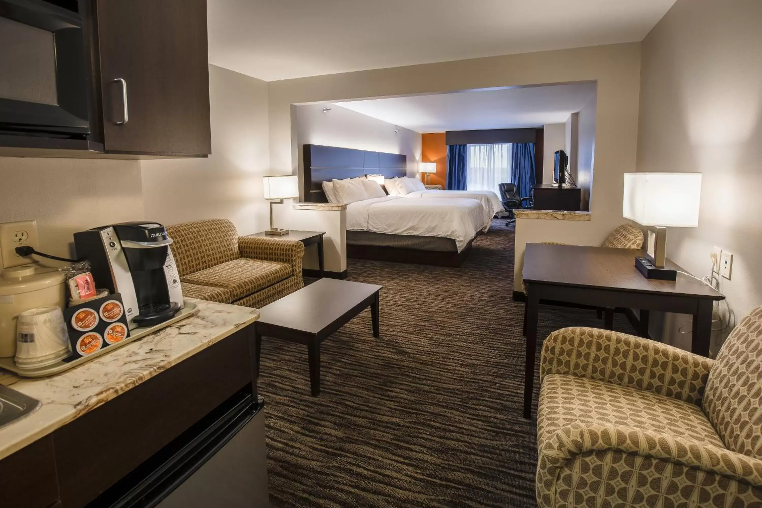 Photo of the whole room in Holiday Inn Express Hotel & Suites Sioux Falls-Brandon, an IHG Hotel