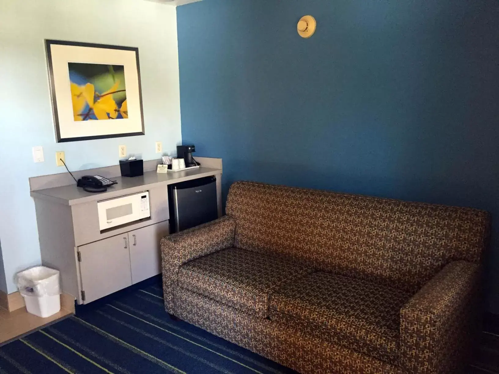 Seating Area in Americas Best Value Inn Bishop/Kingsville