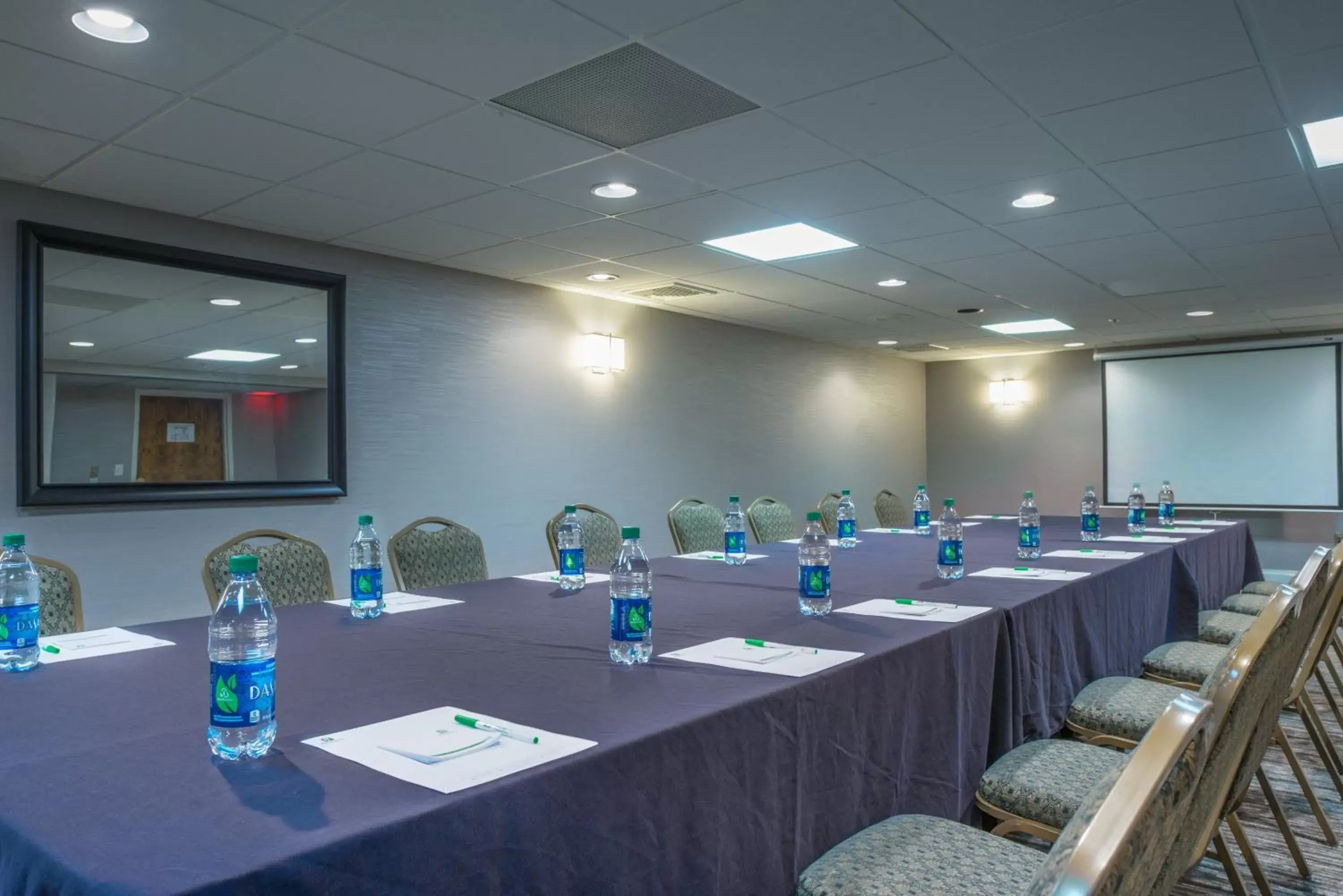 Meeting/conference room, Business Area/Conference Room in Holiday Inn Harrisburg I-81 Hershey Area, an IHG Hotel