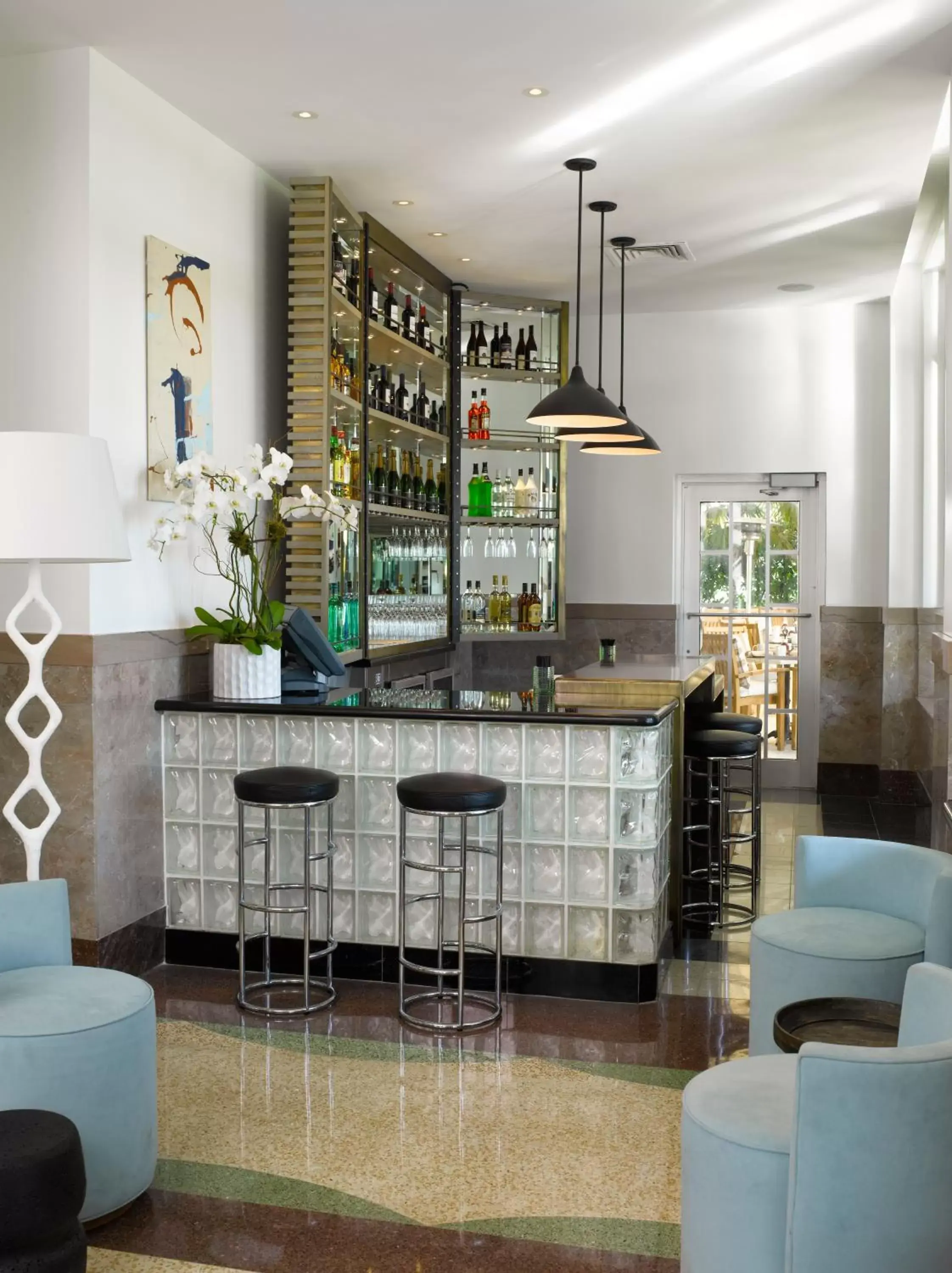 Restaurant/places to eat, Lounge/Bar in Hotel Victor South Beach
