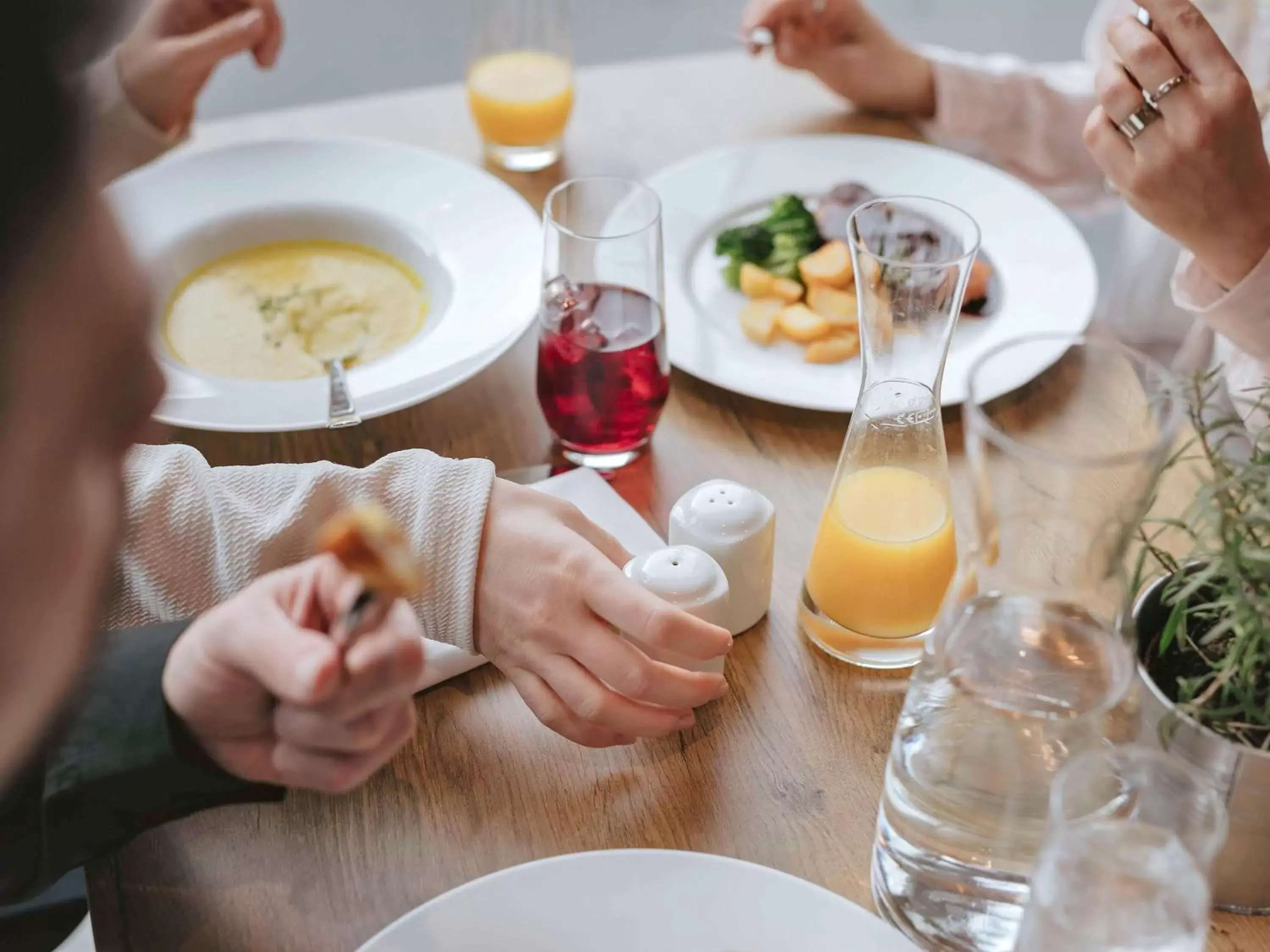 Breakfast in Mercure Hotel Koeln Belfortstrasse